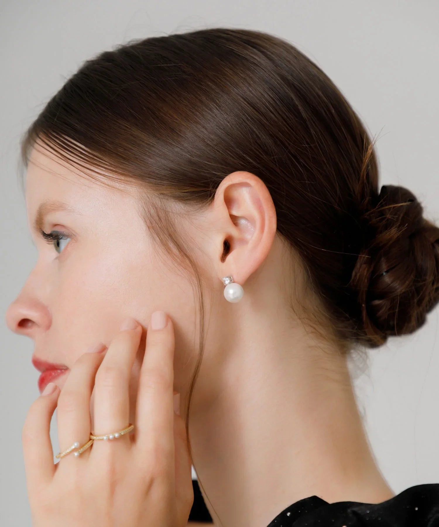 【当日発送】シルバーストーンパールピアス