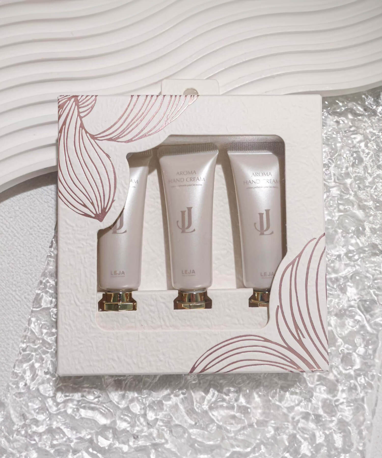 【POCKET IN HAND CREAM】7種のヒアルロン酸配合|ミニハンドクリーム