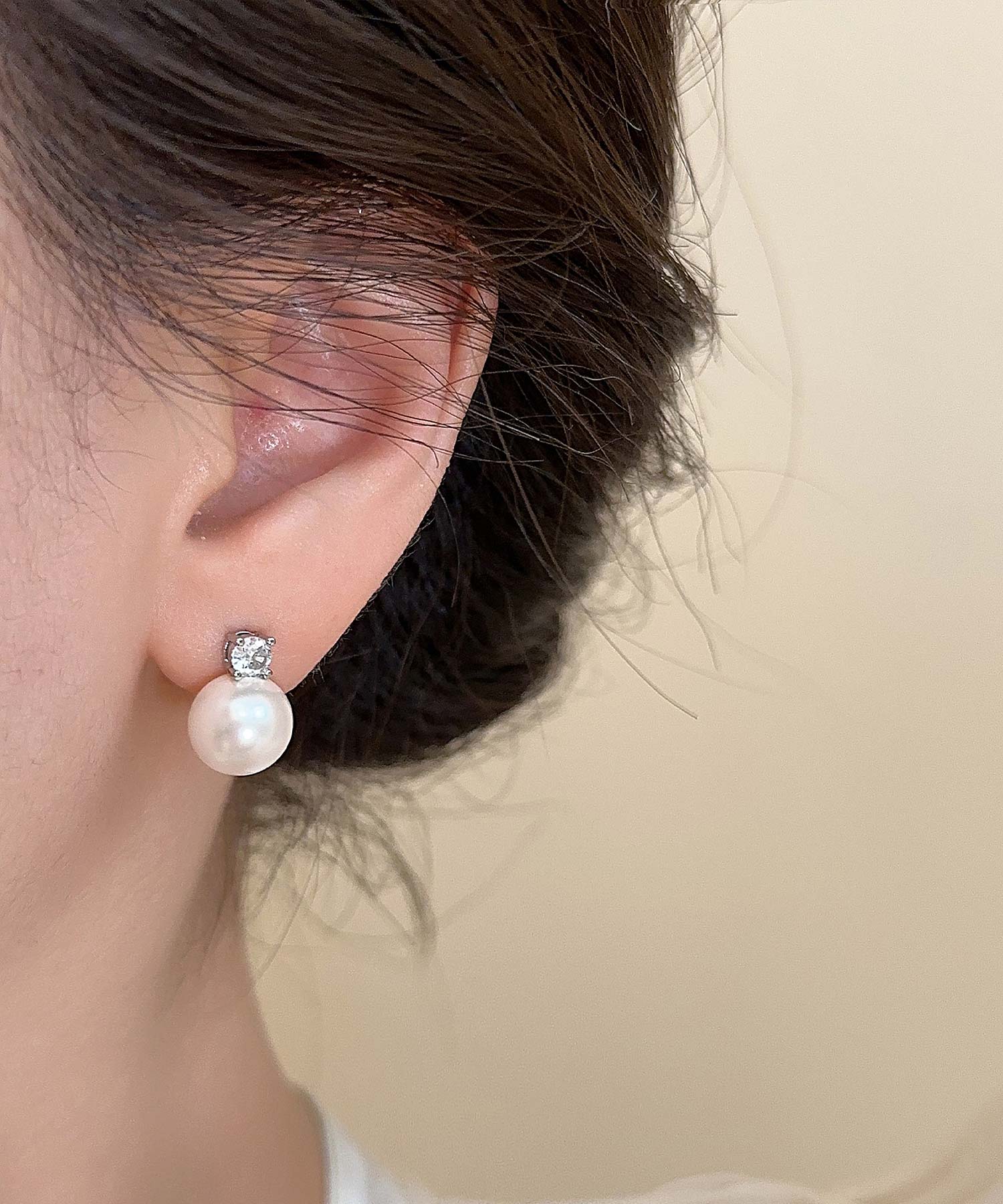【当日発送】シルバーストーンパールピアス