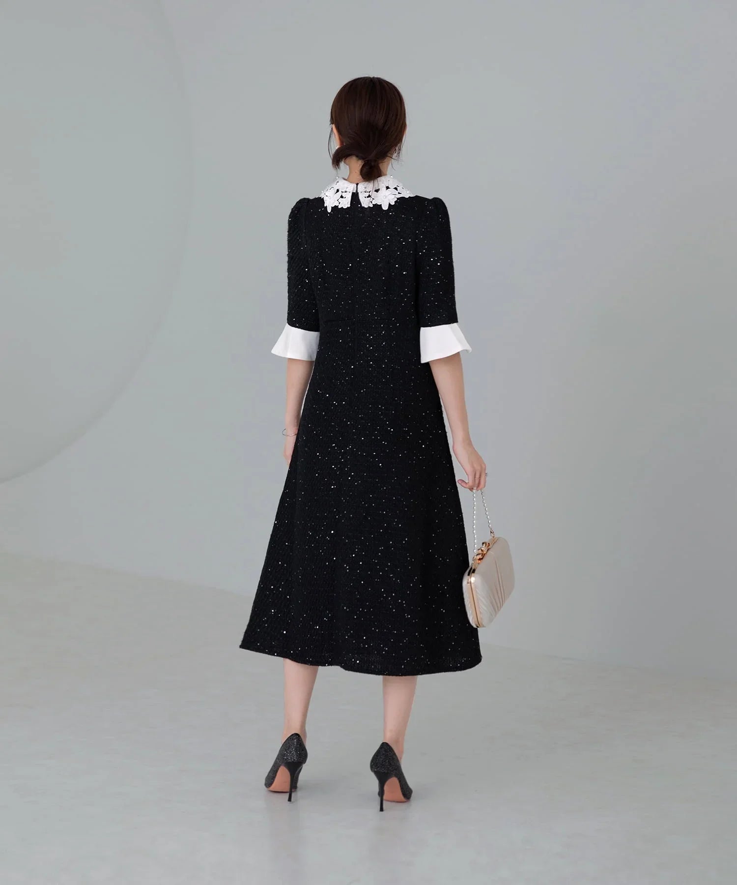 【當天出貨】碎花蕾絲彩色亮片A字洋裝