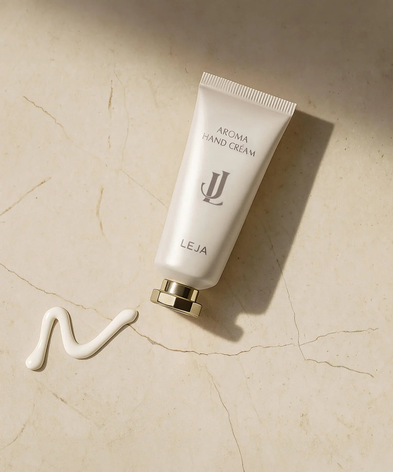 【POCKET IN HAND CREAM】7種のヒアルロン酸配合|ミニハンドクリーム