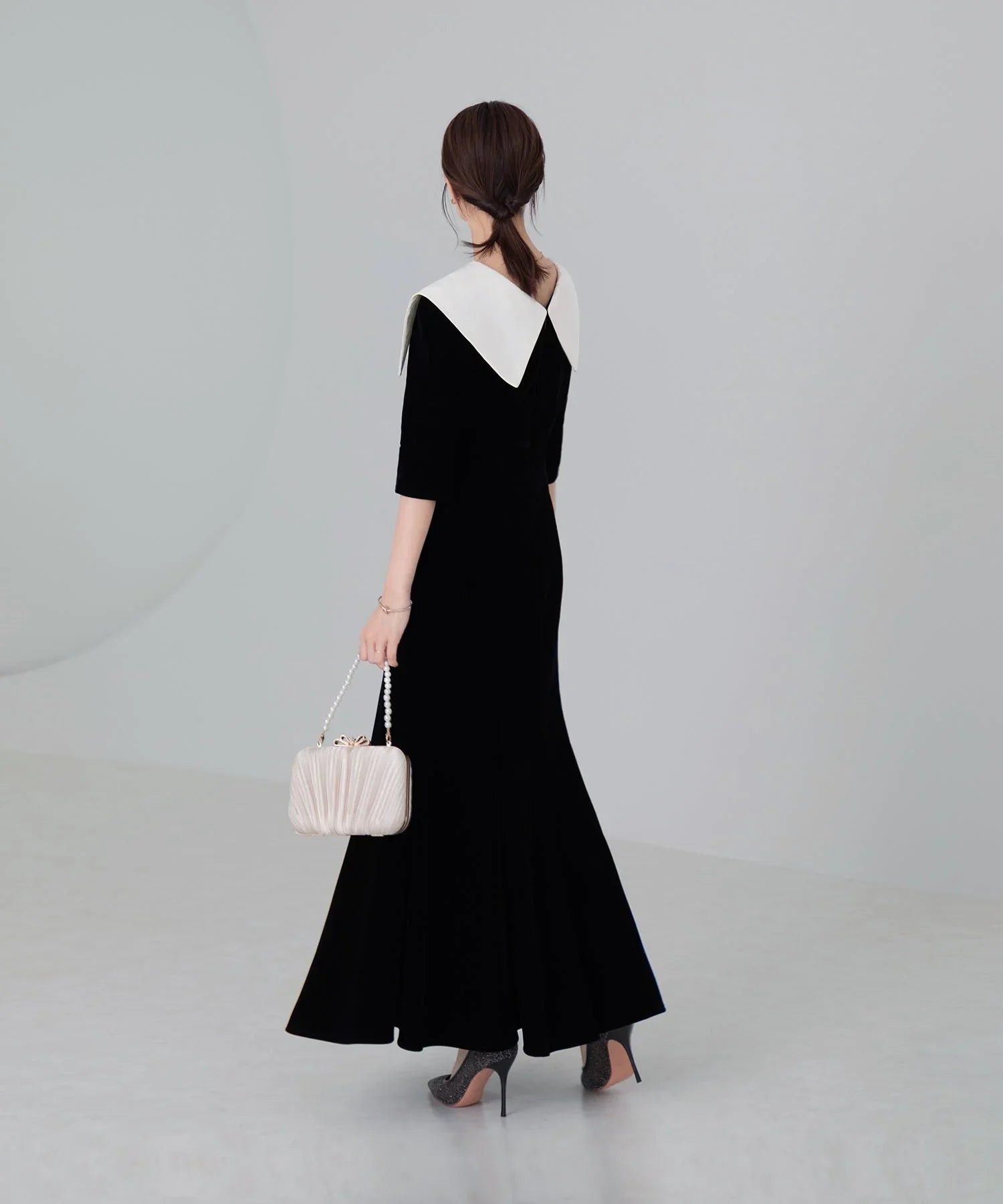 【當天出貨】不對稱大領絲絨魚尾裙