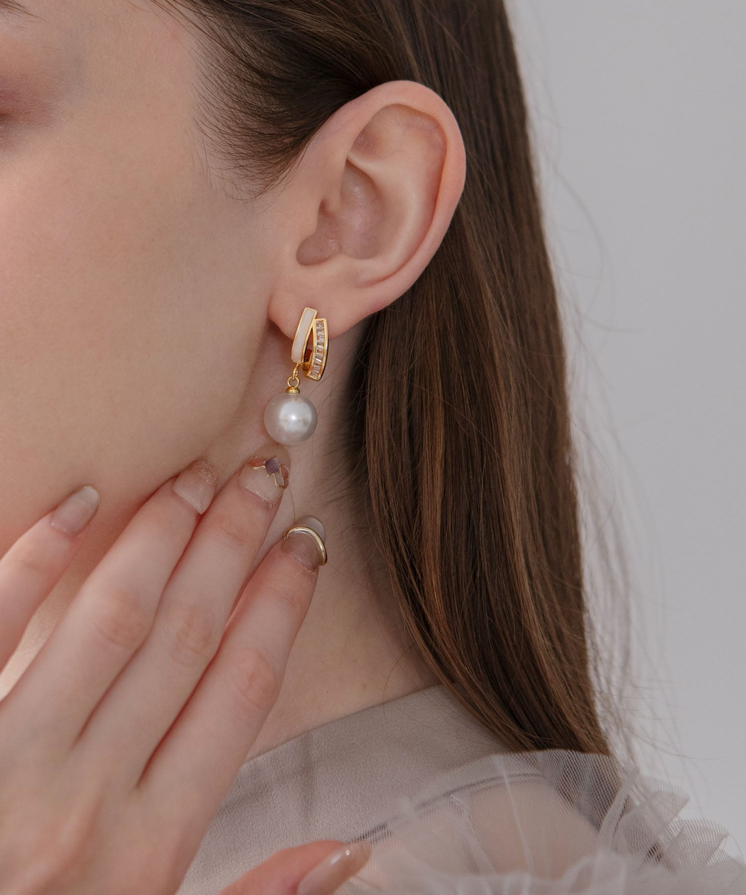 【COMING SOON】ゴールドカーブラインドロップパールピアス