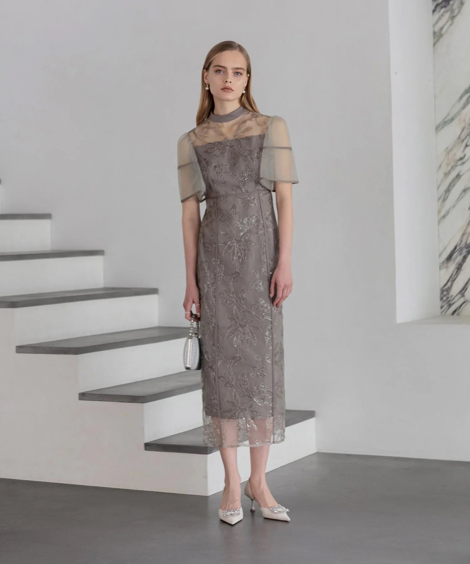 【当日発送】スパンコールフラワーIラインワンピースドレス