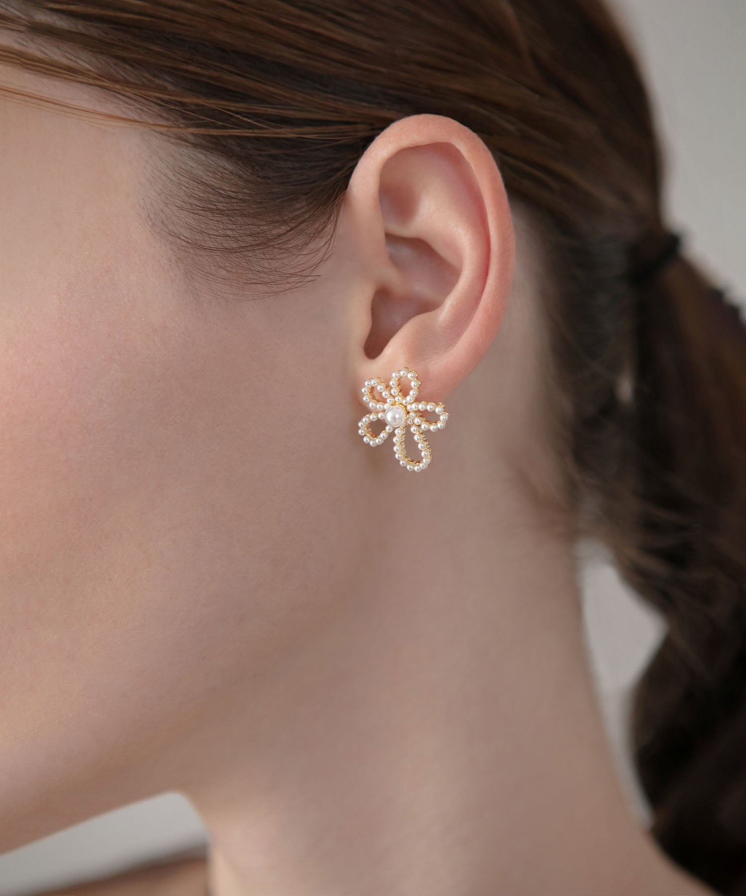 【当日発送】フラワービジューパールピアス