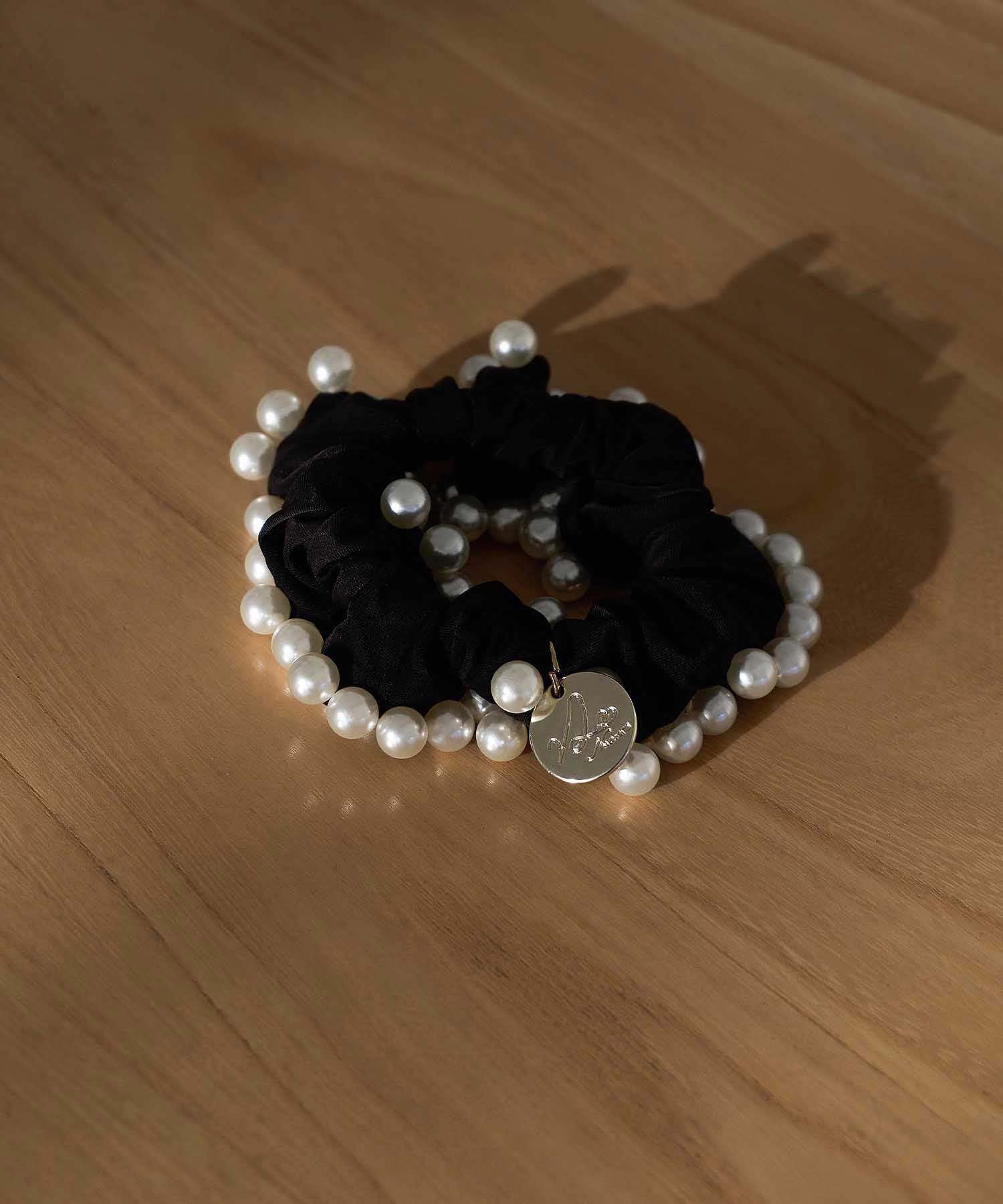 【当日発送】エッジパールボリュームシュシュ