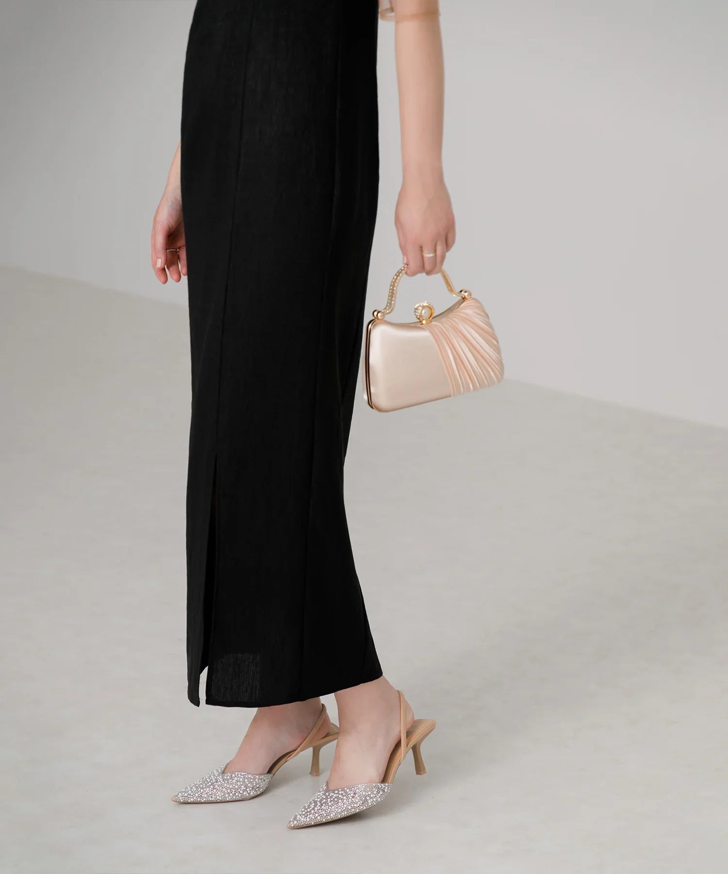 【SOLD OUT】チュールアシンメトリーティアードフリルIラインワンピースドレス