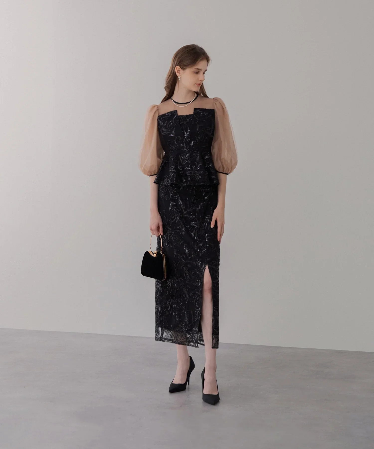 【当日発送】シアーパフスリーブペプラムスパンコール花柄セットアップドレス