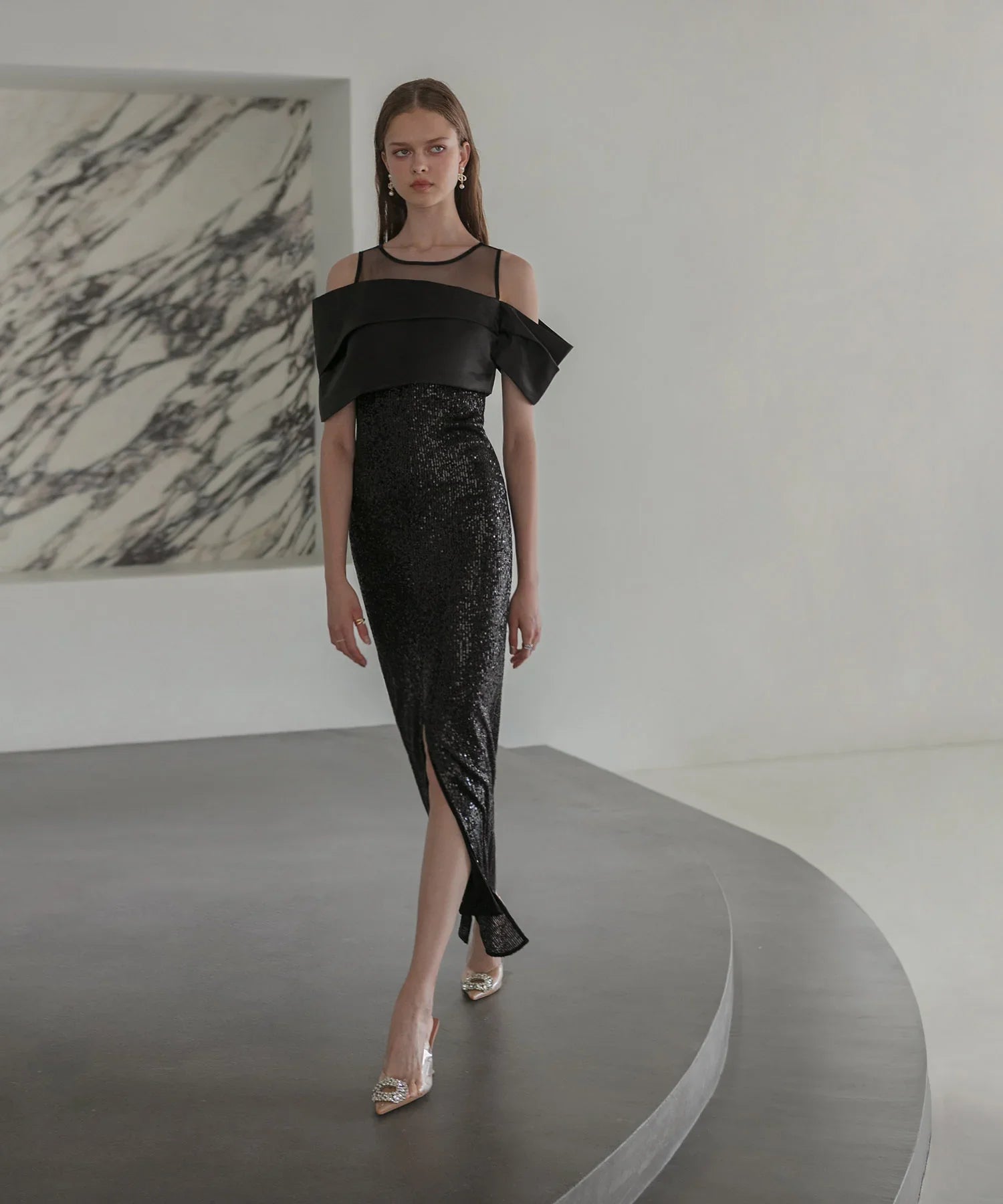 【LEJA LUXE】シースルーアシンメトリースパンコールスリットIラインドレス