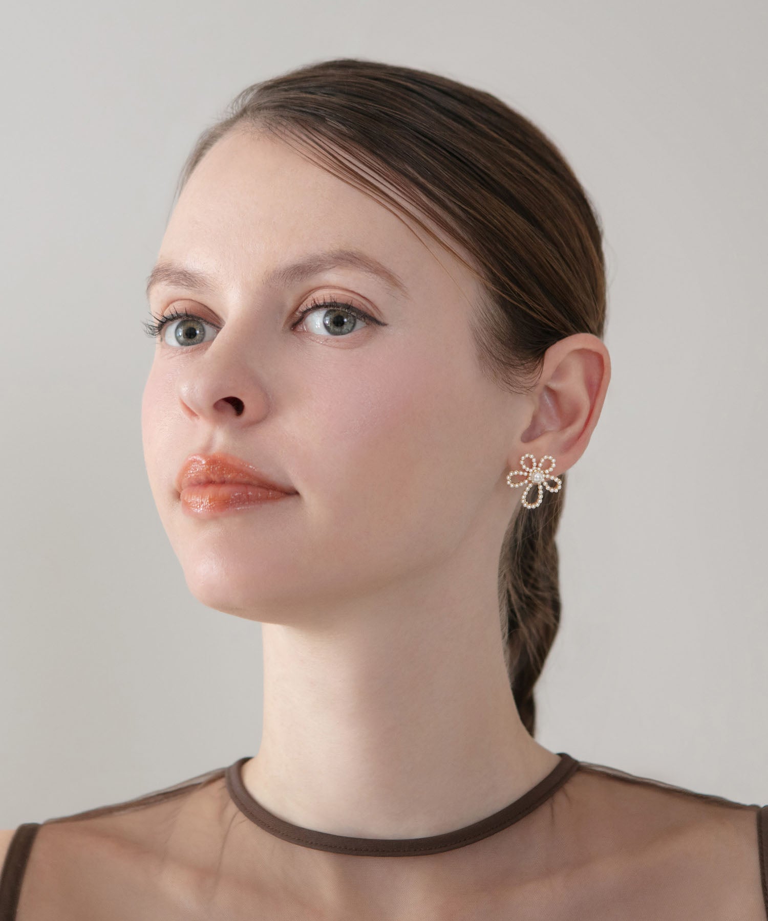 【当日発送】フラワービジューパールピアス