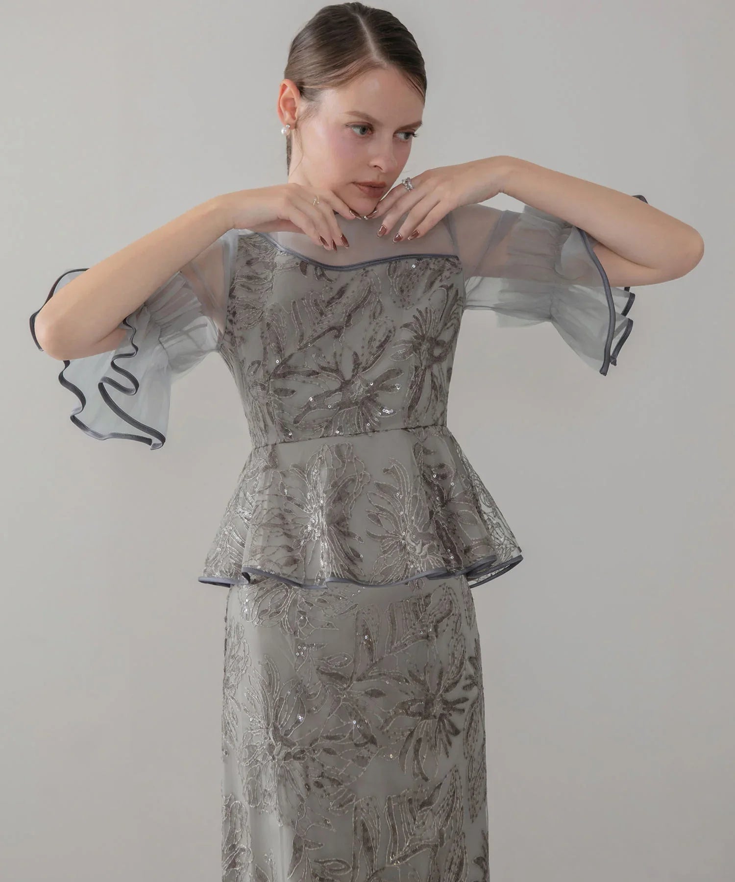 【SOLD OUT】アシンメトリーシアーフラワースパンコールフリルチュール セットアップドレス