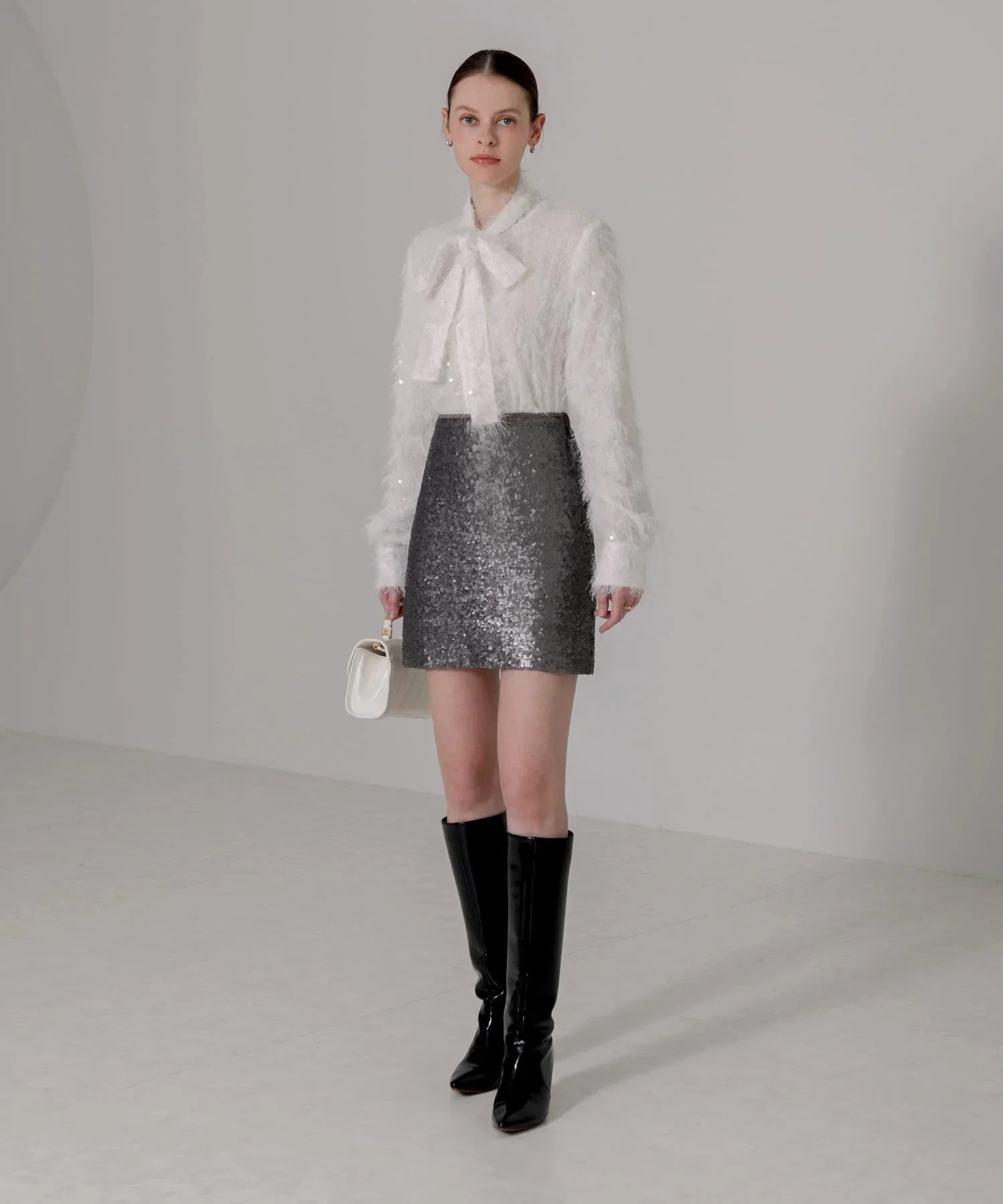 【当日発送】リボン2WAYフェザーファブリックスパンコールブラウス