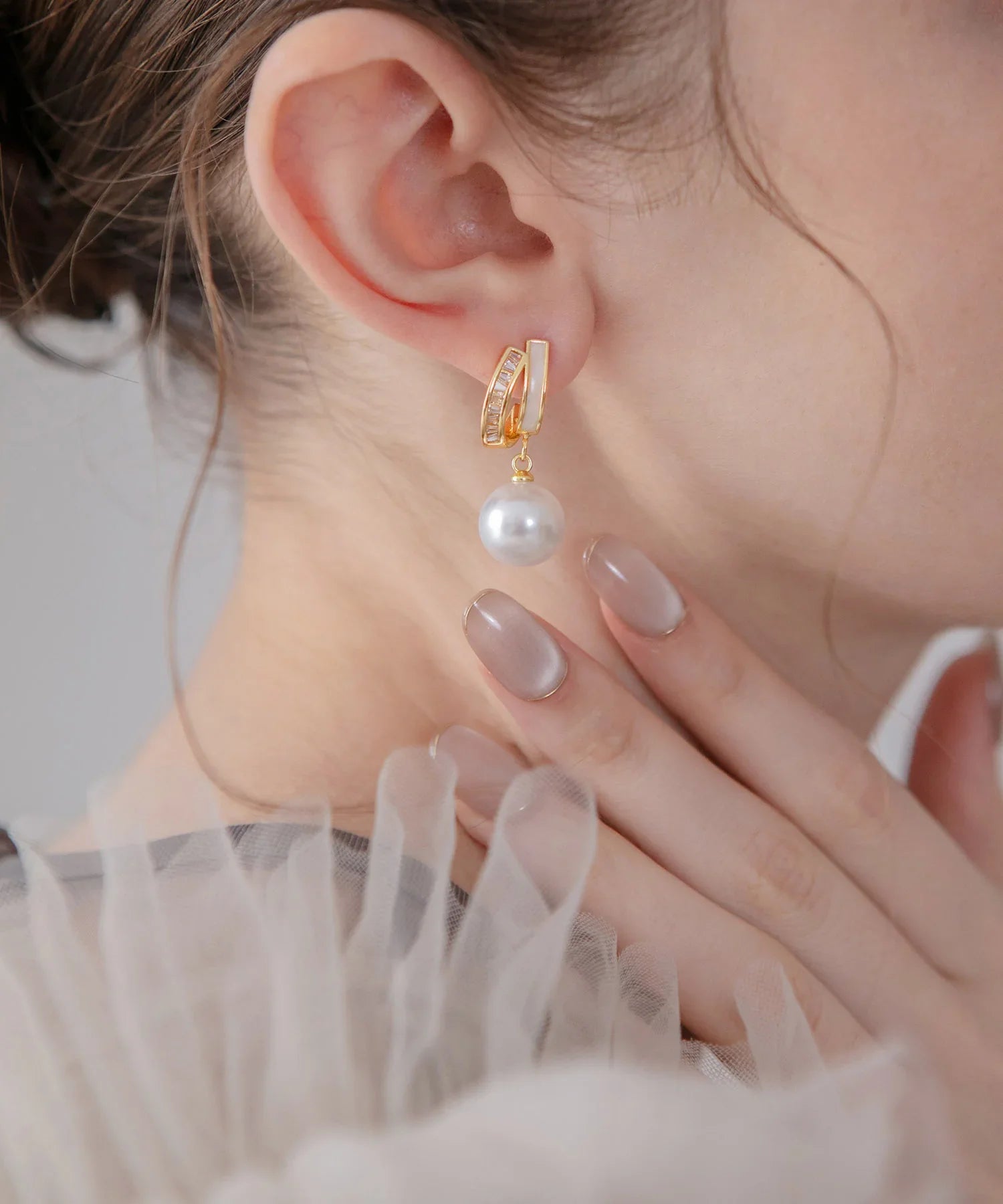 【COMING SOON】ゴールドカーブラインドロップパールピアス