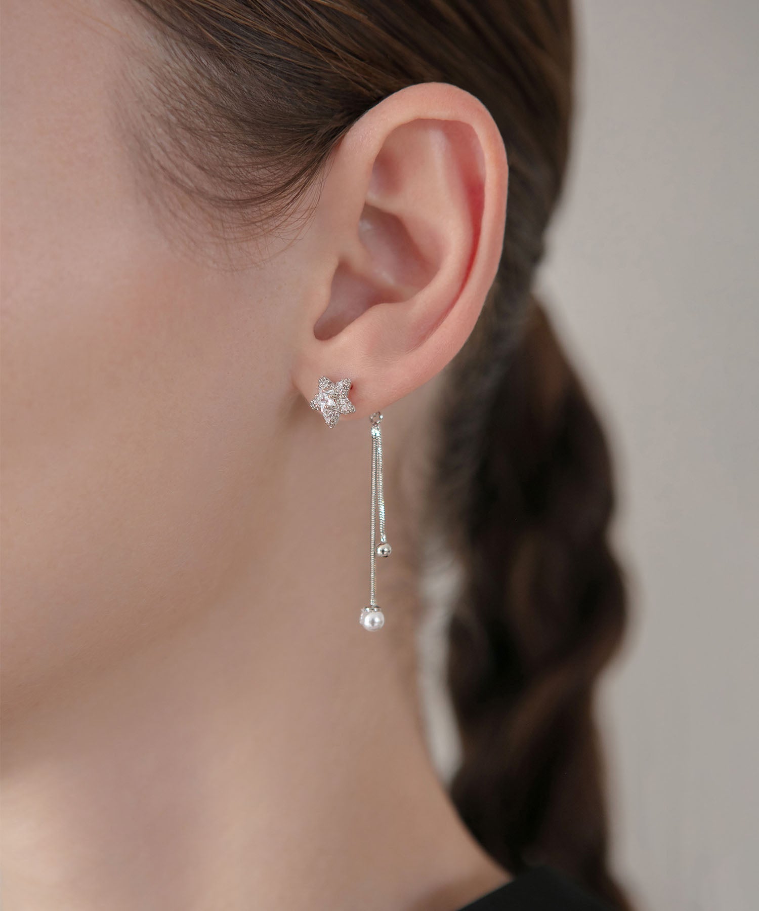 【当日発送】スタービジュードロップラインピアス