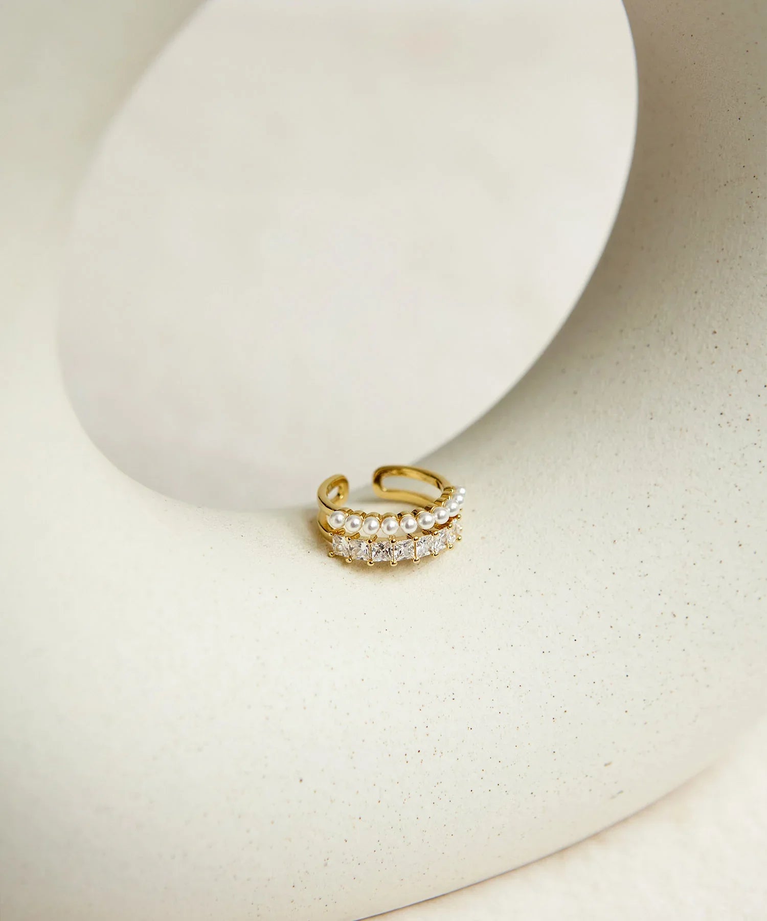 【当日発送】パールビジューラインループリング