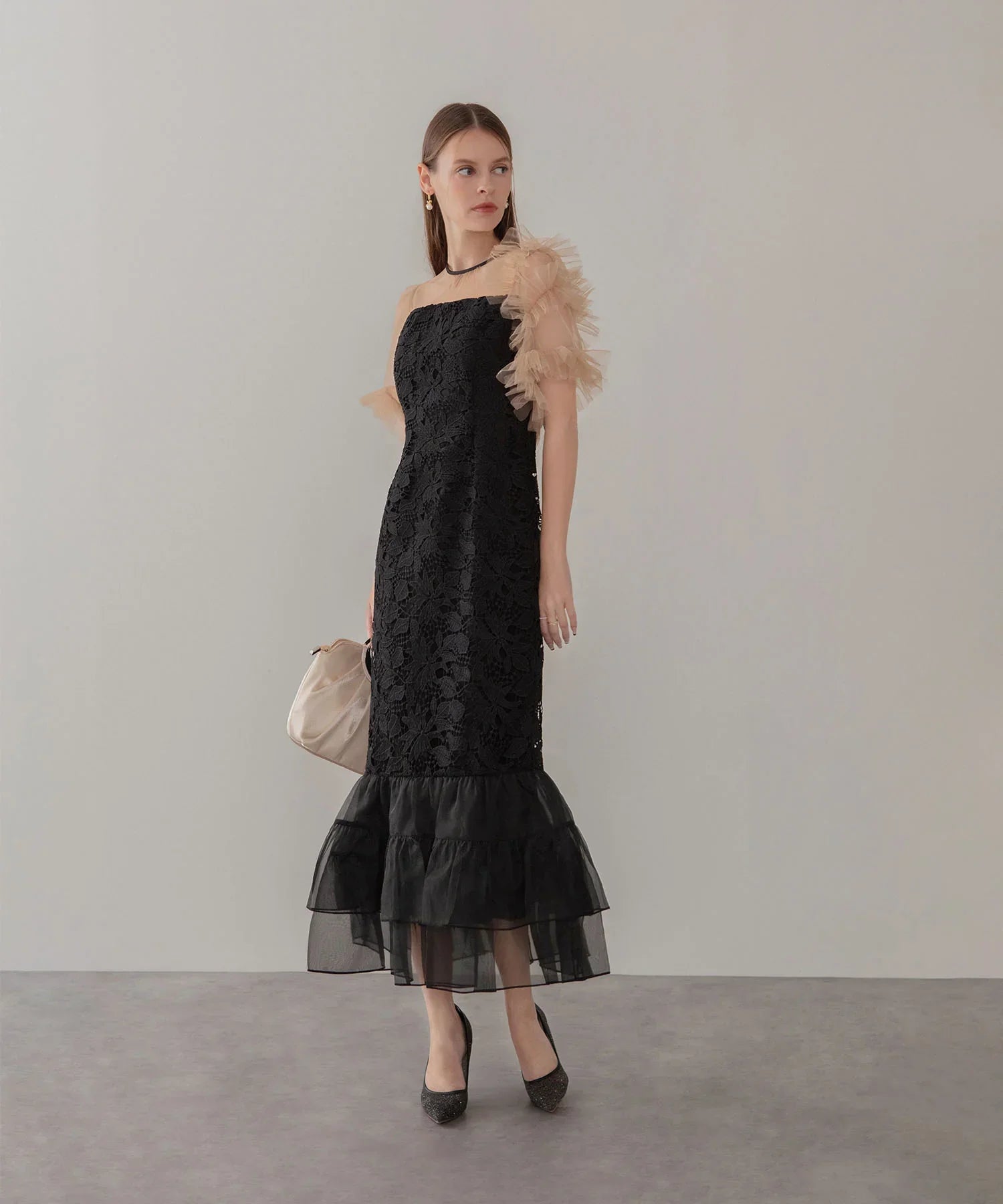 【一部当日発送】アシンメトリーチュールスリーブレースフリルヘムIラインワンピースドレス