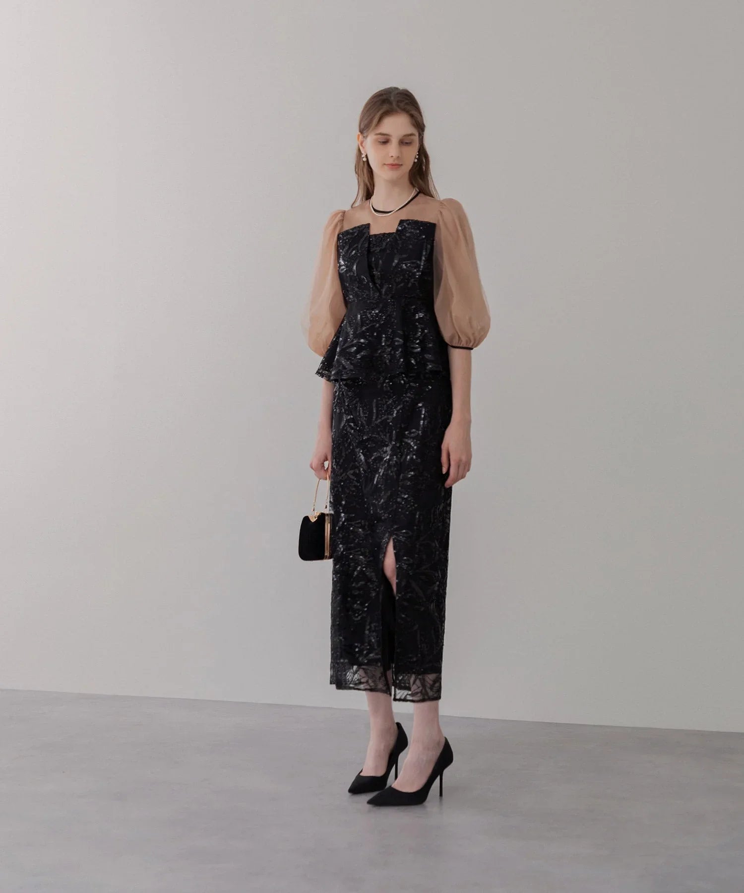 【当日発送】シアーパフスリーブペプラムスパンコール花柄セットアップドレス