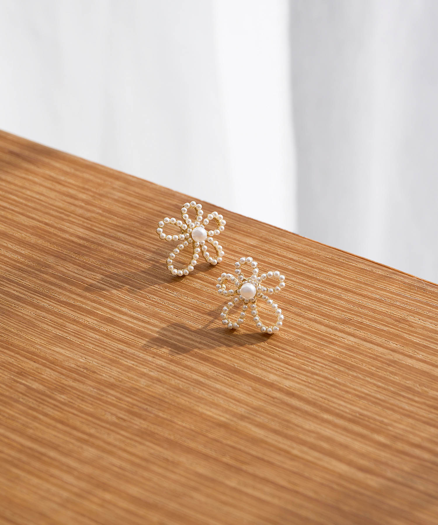 【当日発送】フラワービジューパールピアス