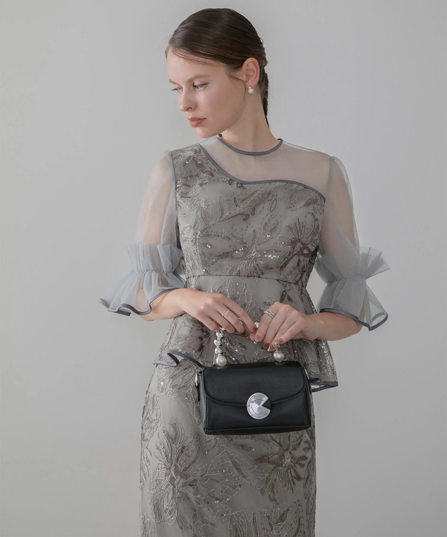 【SOLD OUT】アシンメトリーシアーフラワースパンコールフリルチュール セットアップドレス