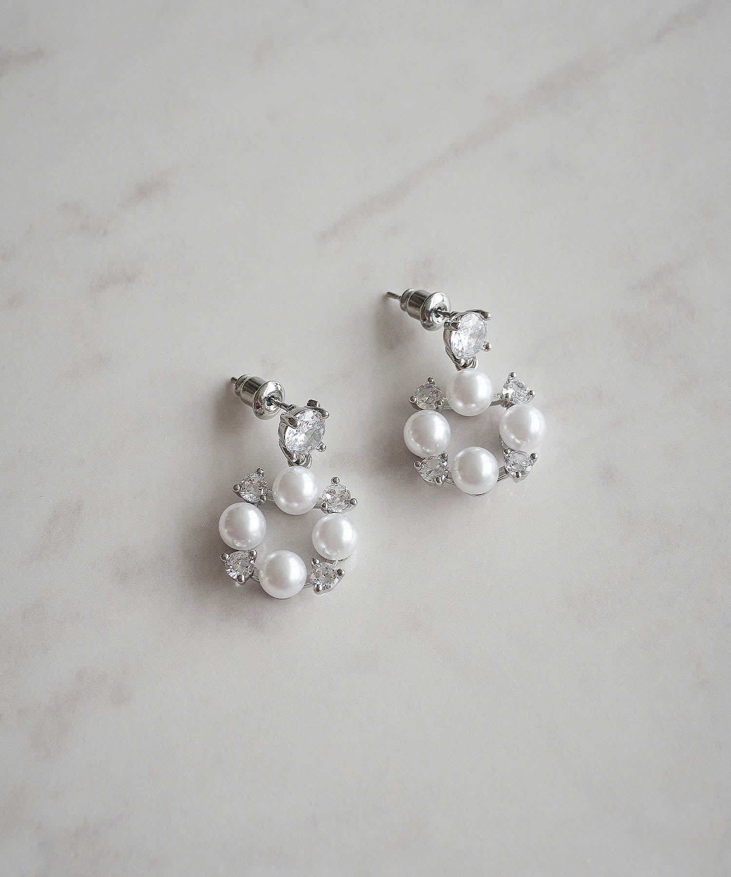 【COMING SOON】ビジューパールサークルスイングピアス