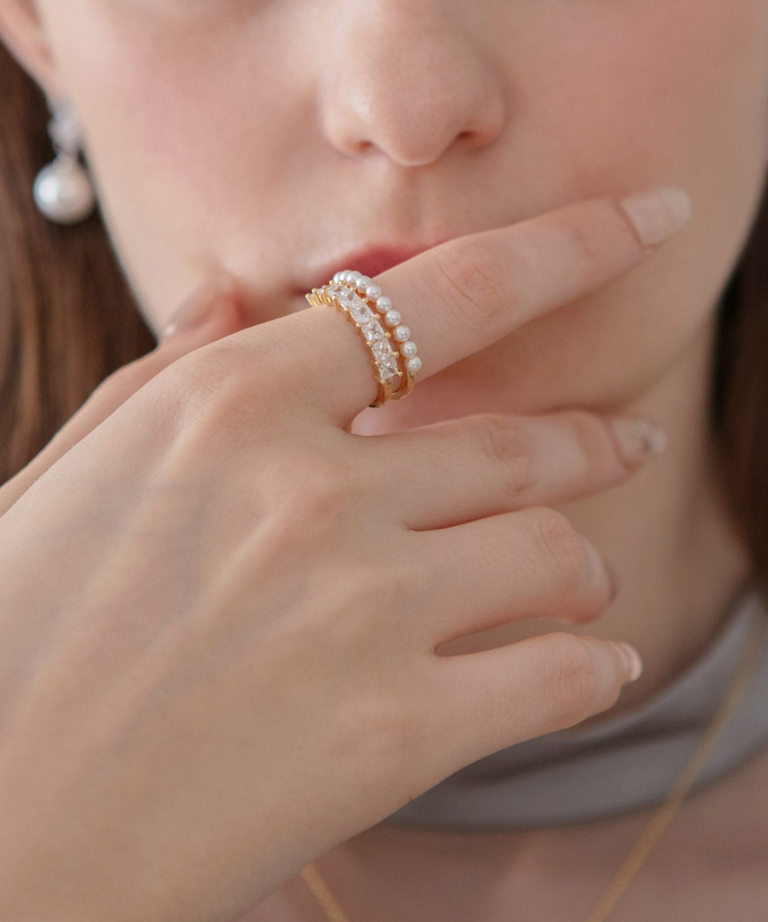 【COMING SOON】パールビジューラインループリング