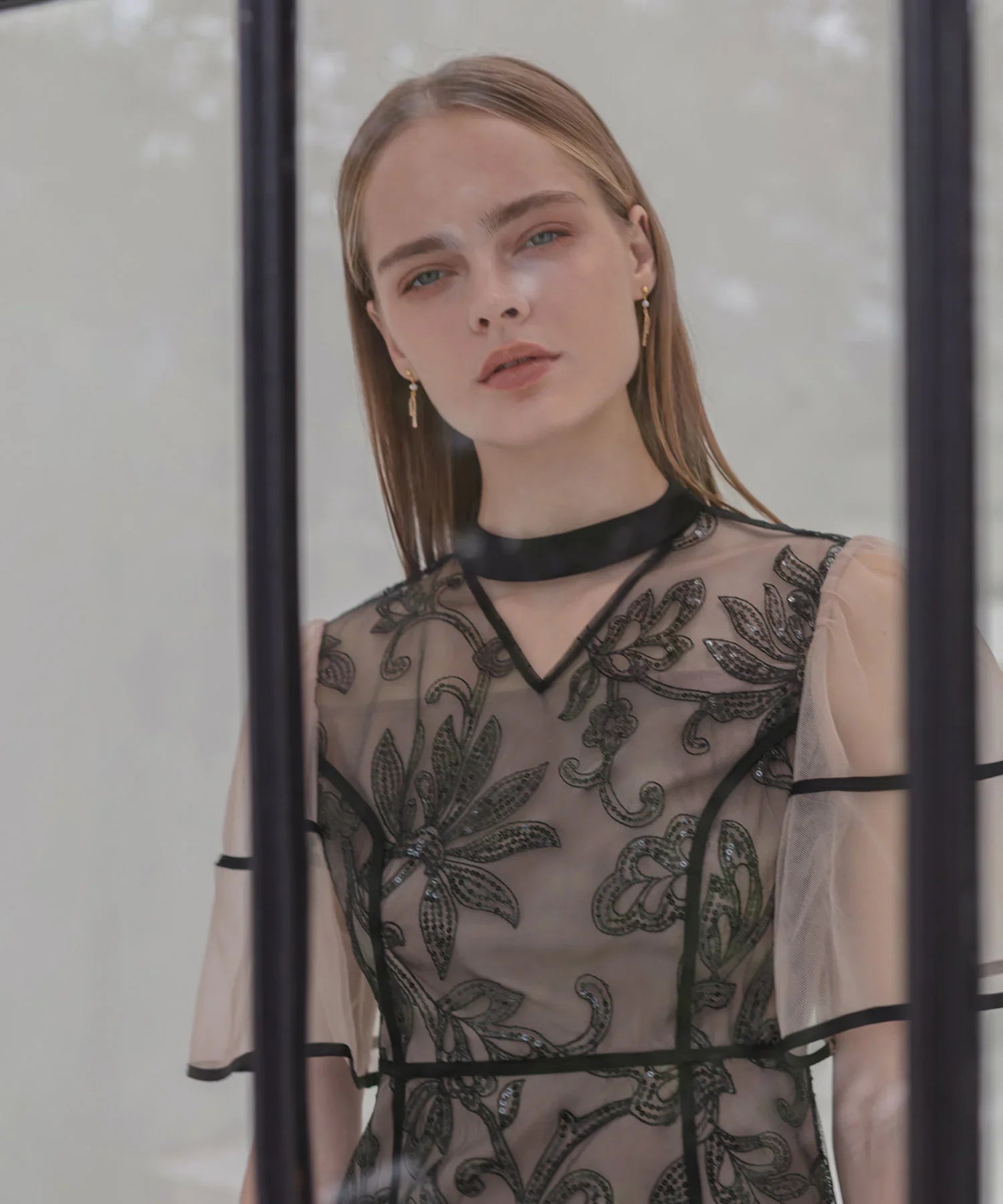 【当日発送】スパンコールフラワーIラインワンピースドレス