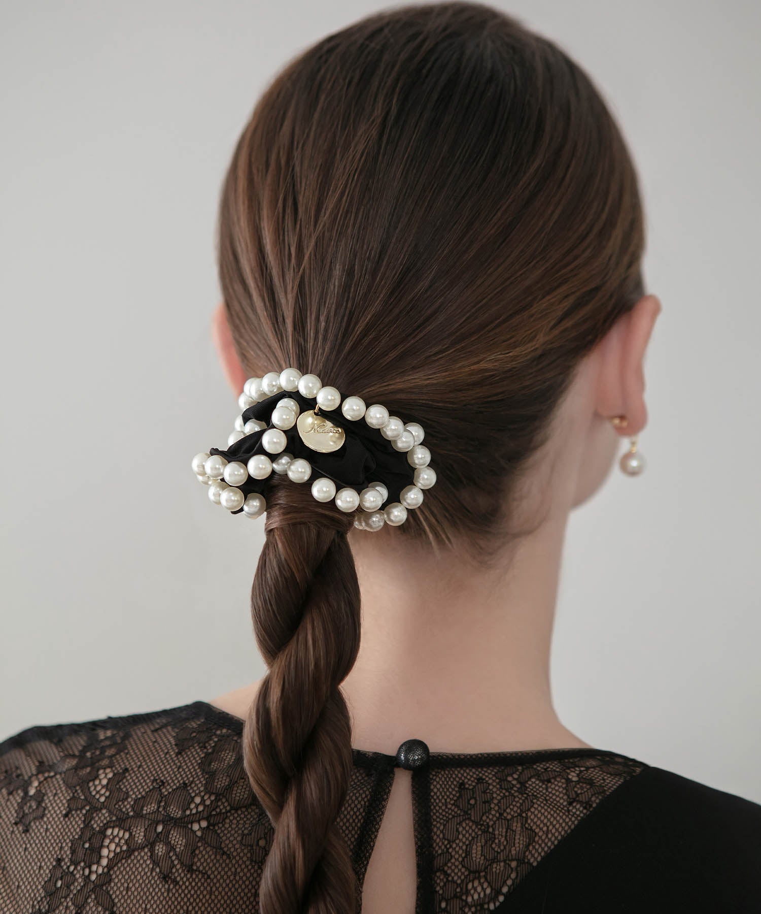 【当日発送】エッジパールボリュームシュシュ