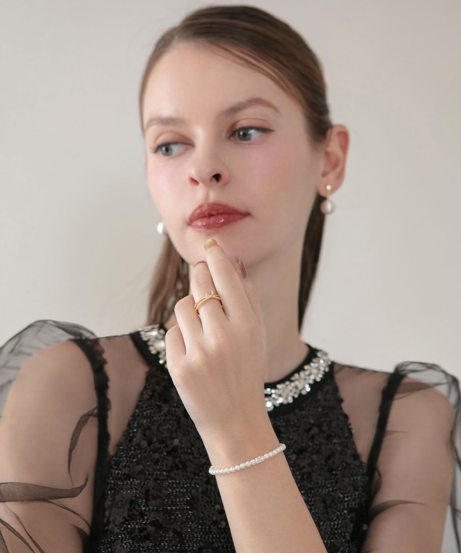 【当日発送】リボンモチーフビジューゴールドリング