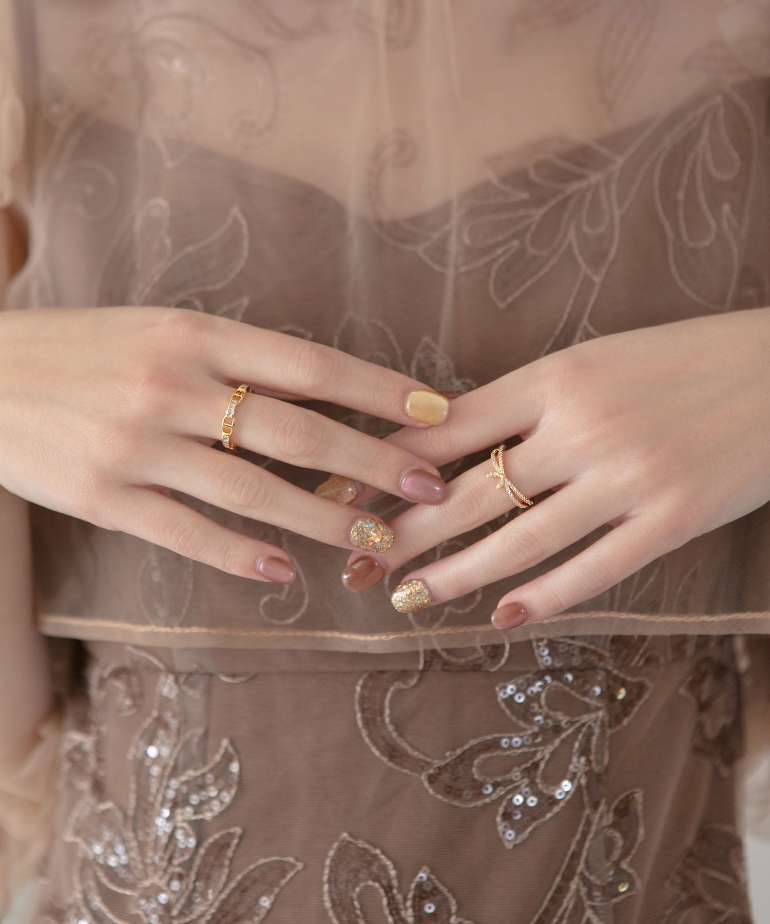 【当日発送】リボンモチーフビジューゴールドリング