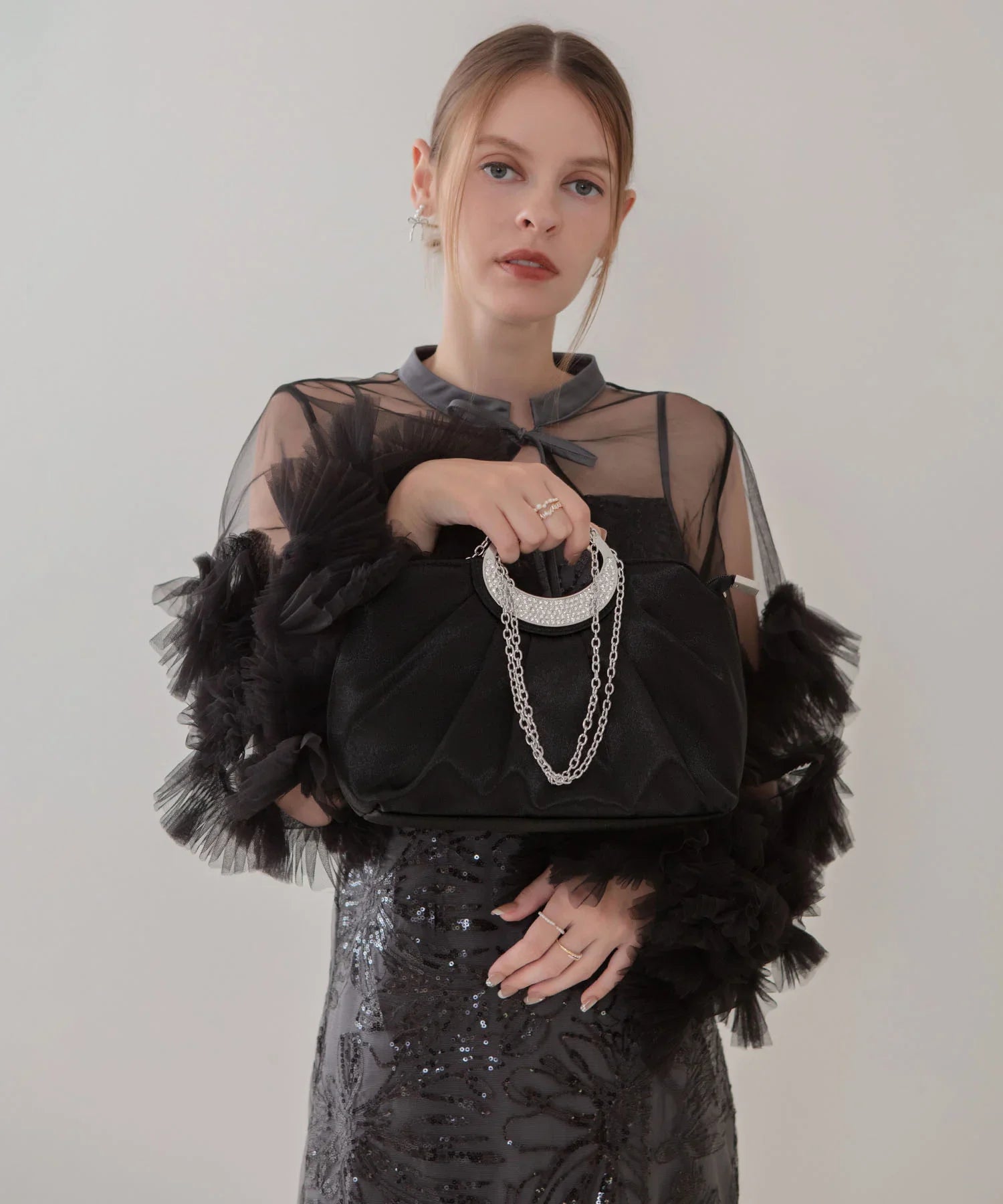 【一部当日発送】サテンプリーツリングハンドル2WAYクラッチバッグ