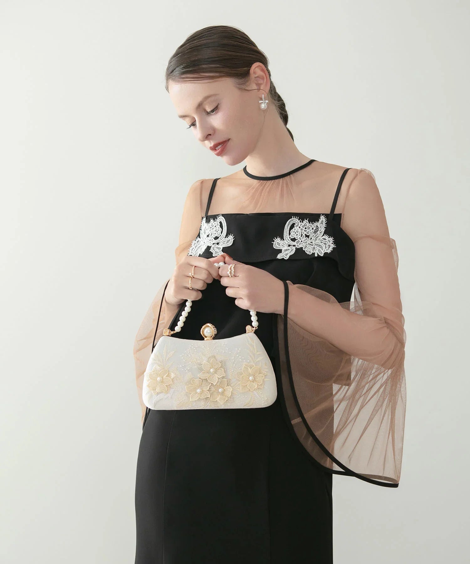 【当日発送】3WAYフラワーパールハンドルパーティーバッグ