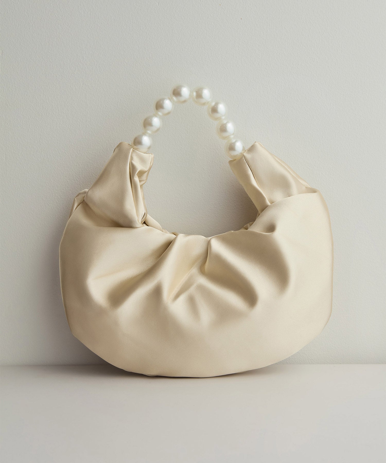 【予約販売】サテンパールハンドバッグ