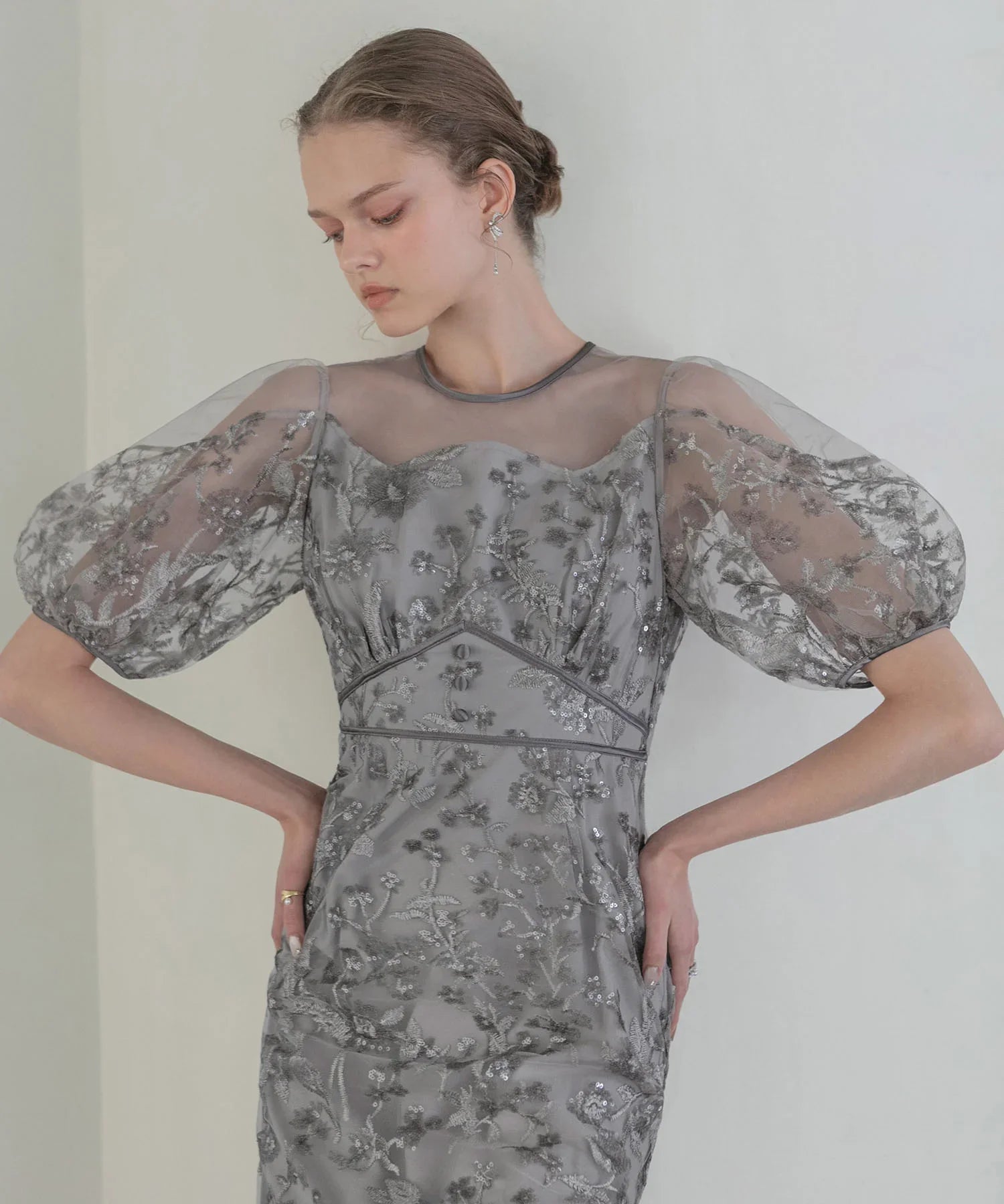 【一部当日発送】フラワーディテールパフスリーブIラインワンピースドレス