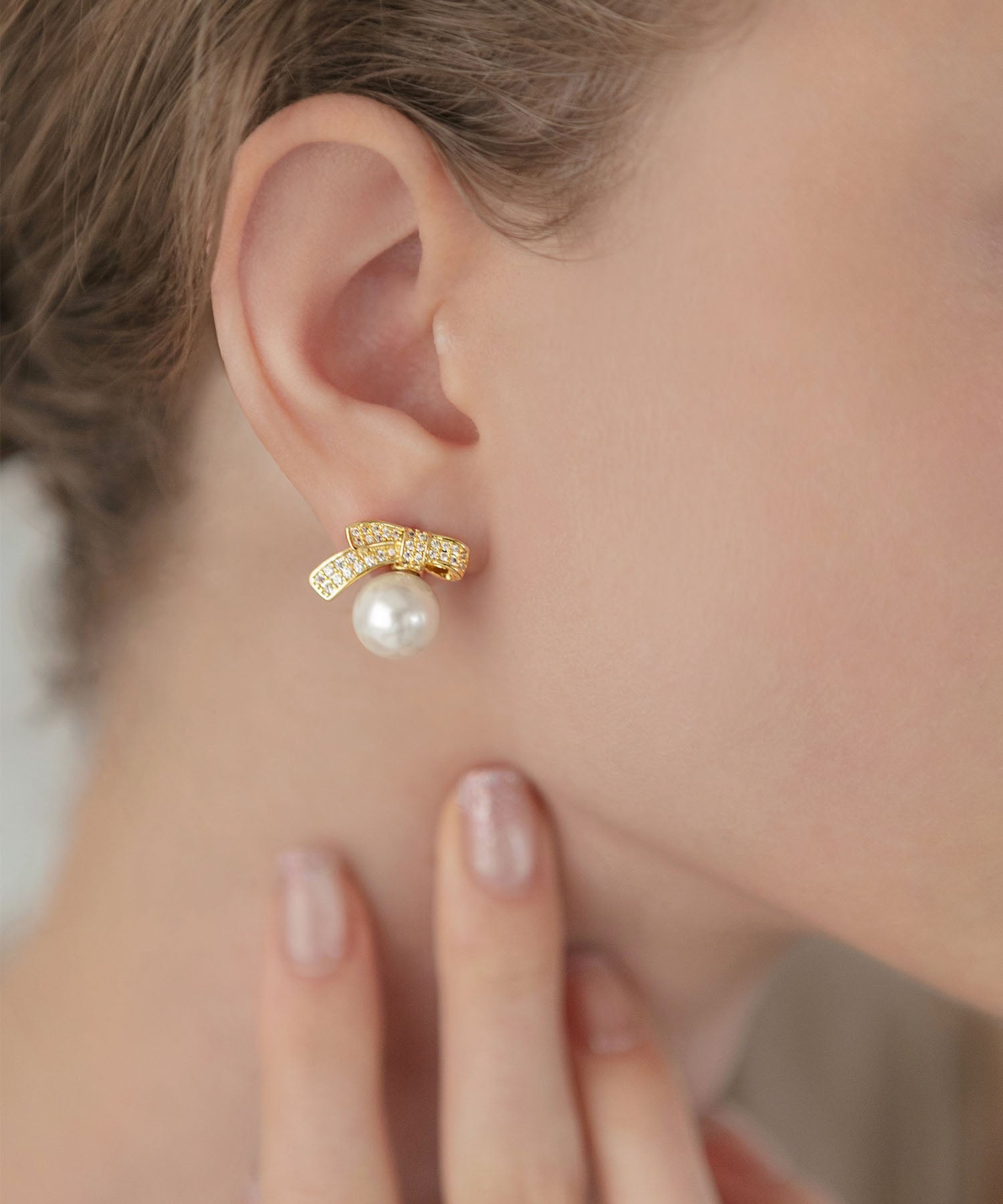 【当日発送】ゴールドビジューリボンパールピアス