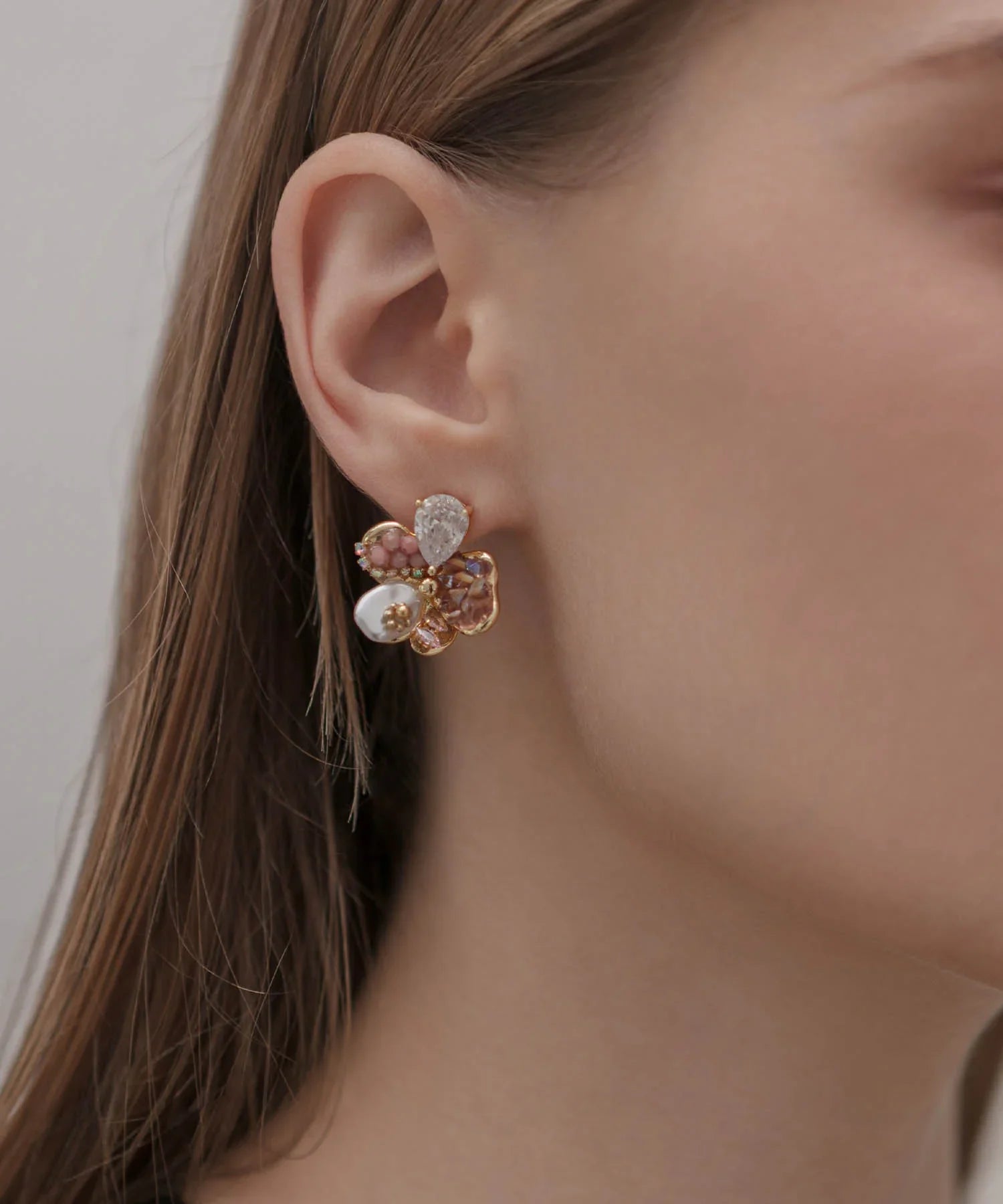 【当日発送】フラワービジューミックスパーツピアス