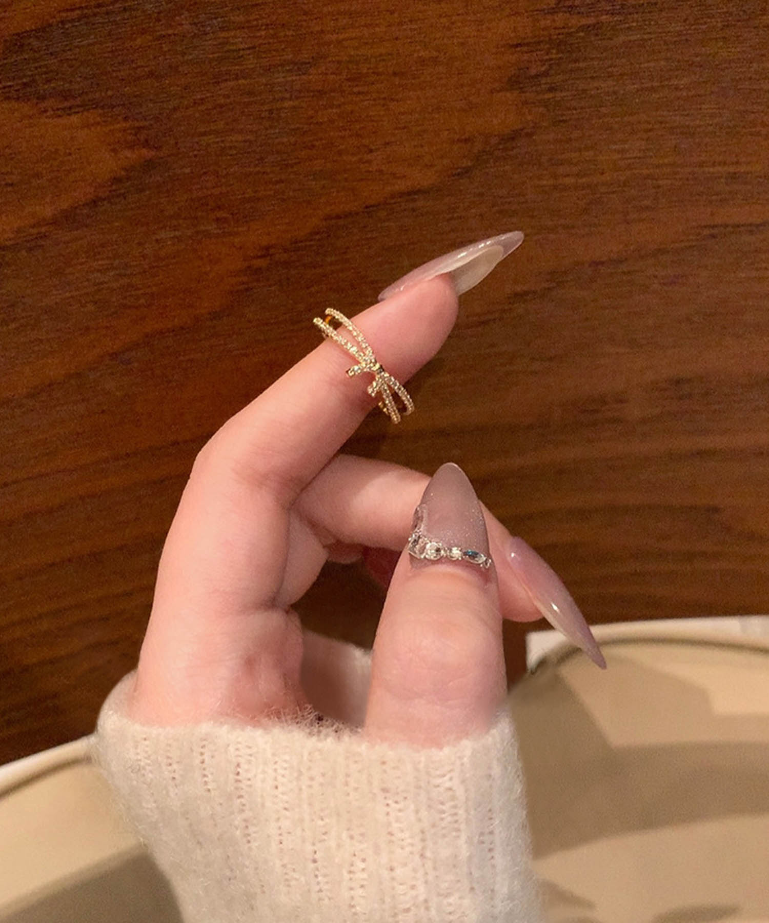 【当日発送】リボンモチーフビジューゴールドリング