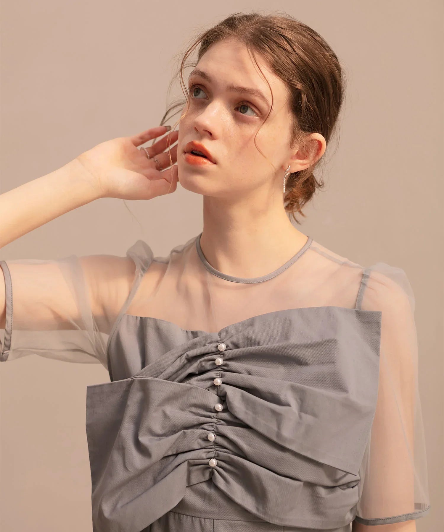 【当日発送】ビジューパールツイストピアス