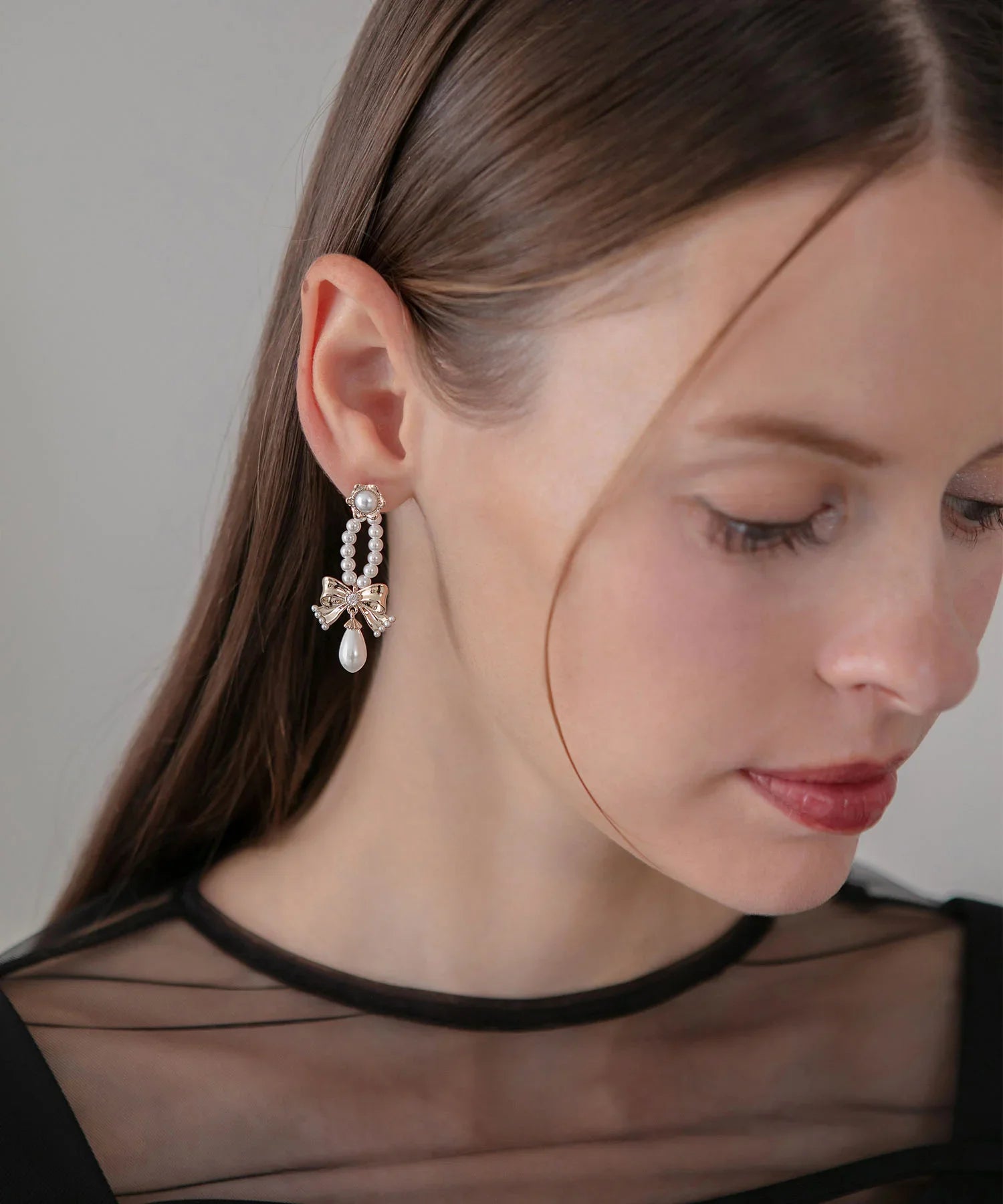 【当日発送】ゴールドリボンモチーフパールピアス