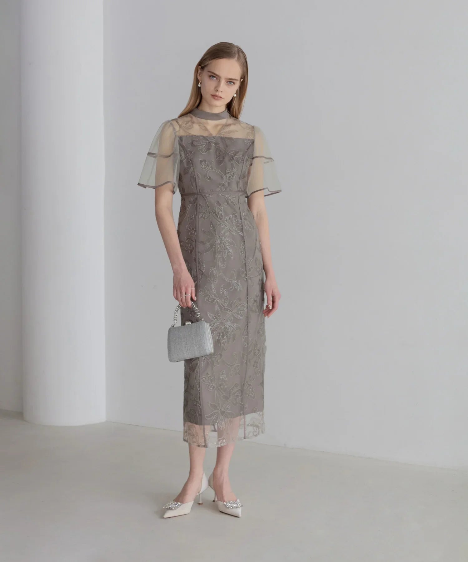 【当日発送】スパンコールフラワーIラインワンピースドレス