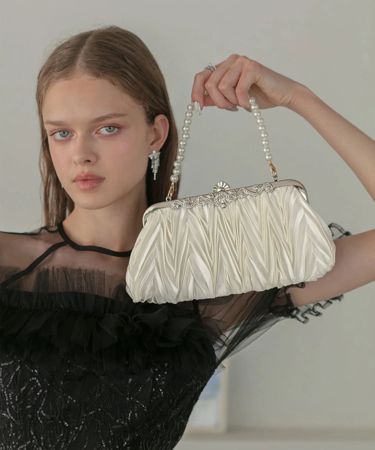 【当日発送】4WAYプリーツパールハンドバッグ