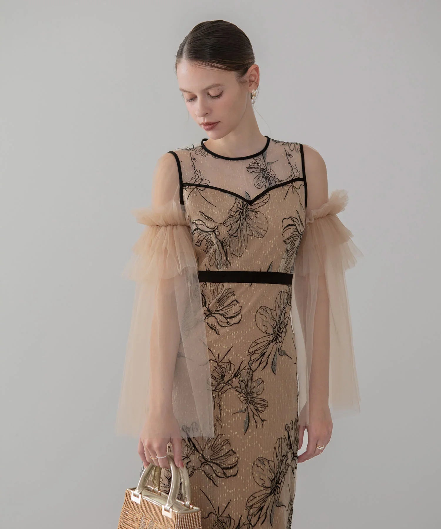 【当日発送】フラワーチュールフリルスリーブIラインワンピースドレス