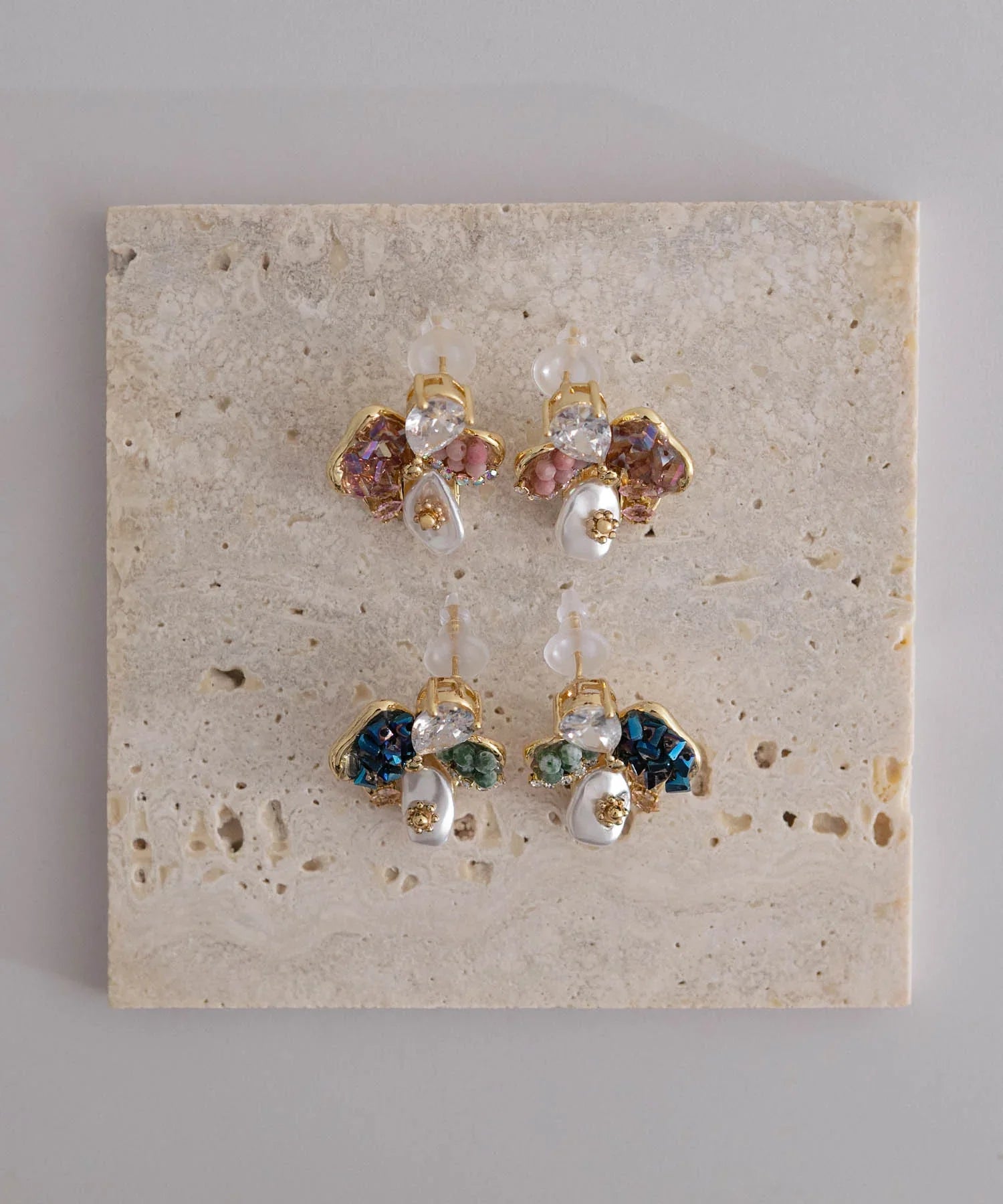 【当日発送】フラワービジューミックスパーツピアス