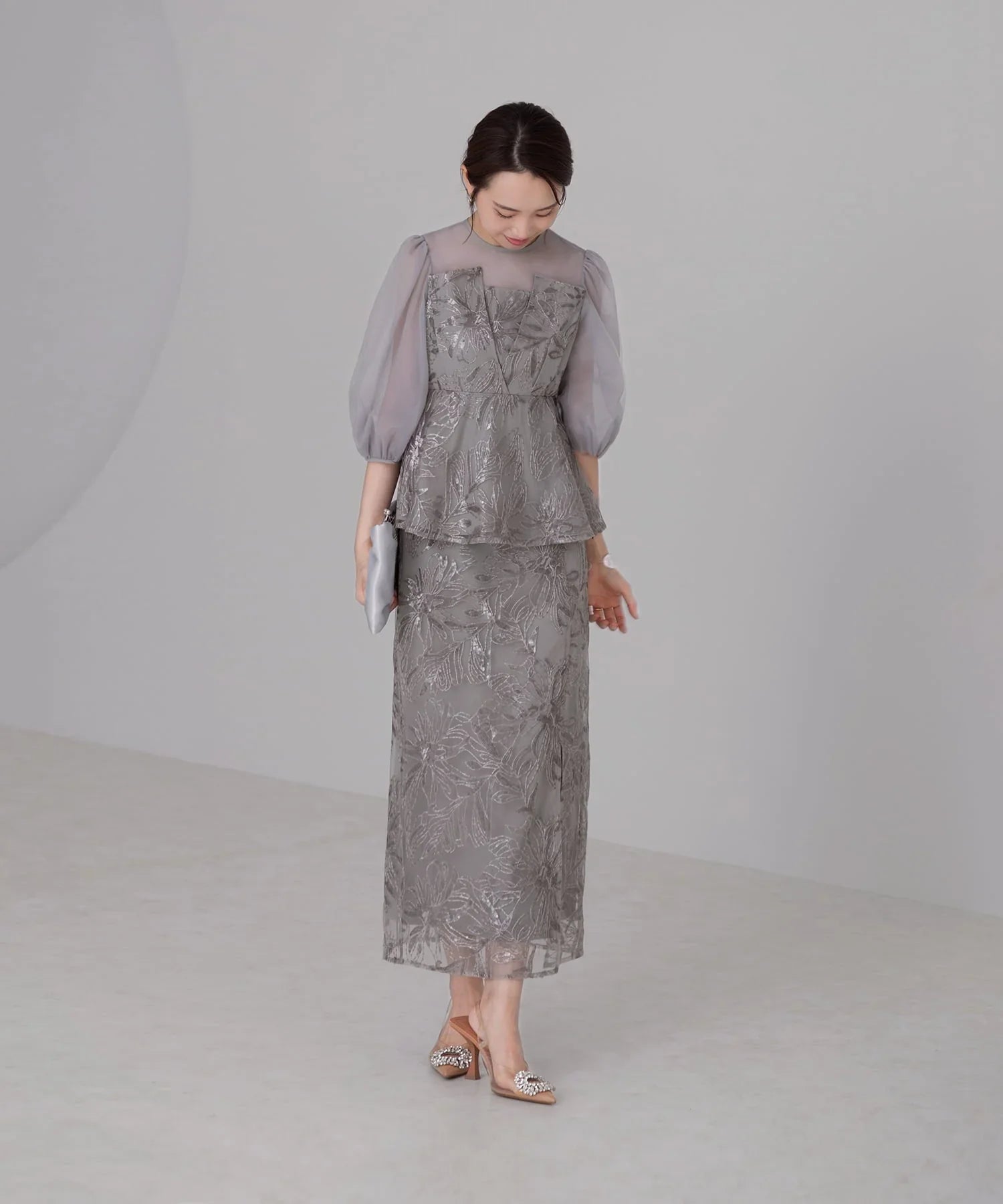 【当日発送】シアーパフスリーブペプラムスパンコール花柄セットアップドレス