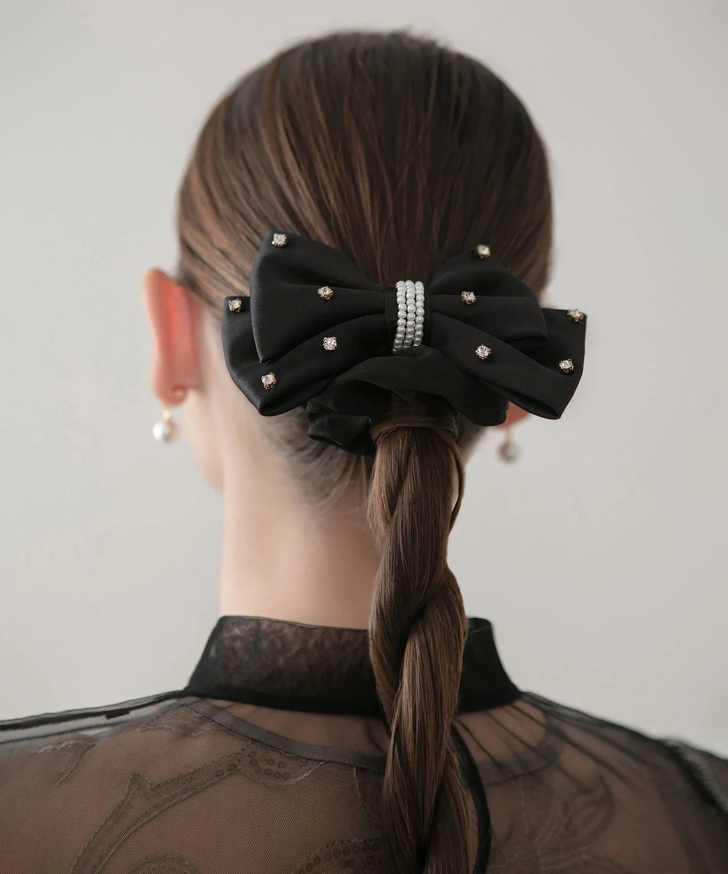 【当日発送】パールビジューリボンシュシュ