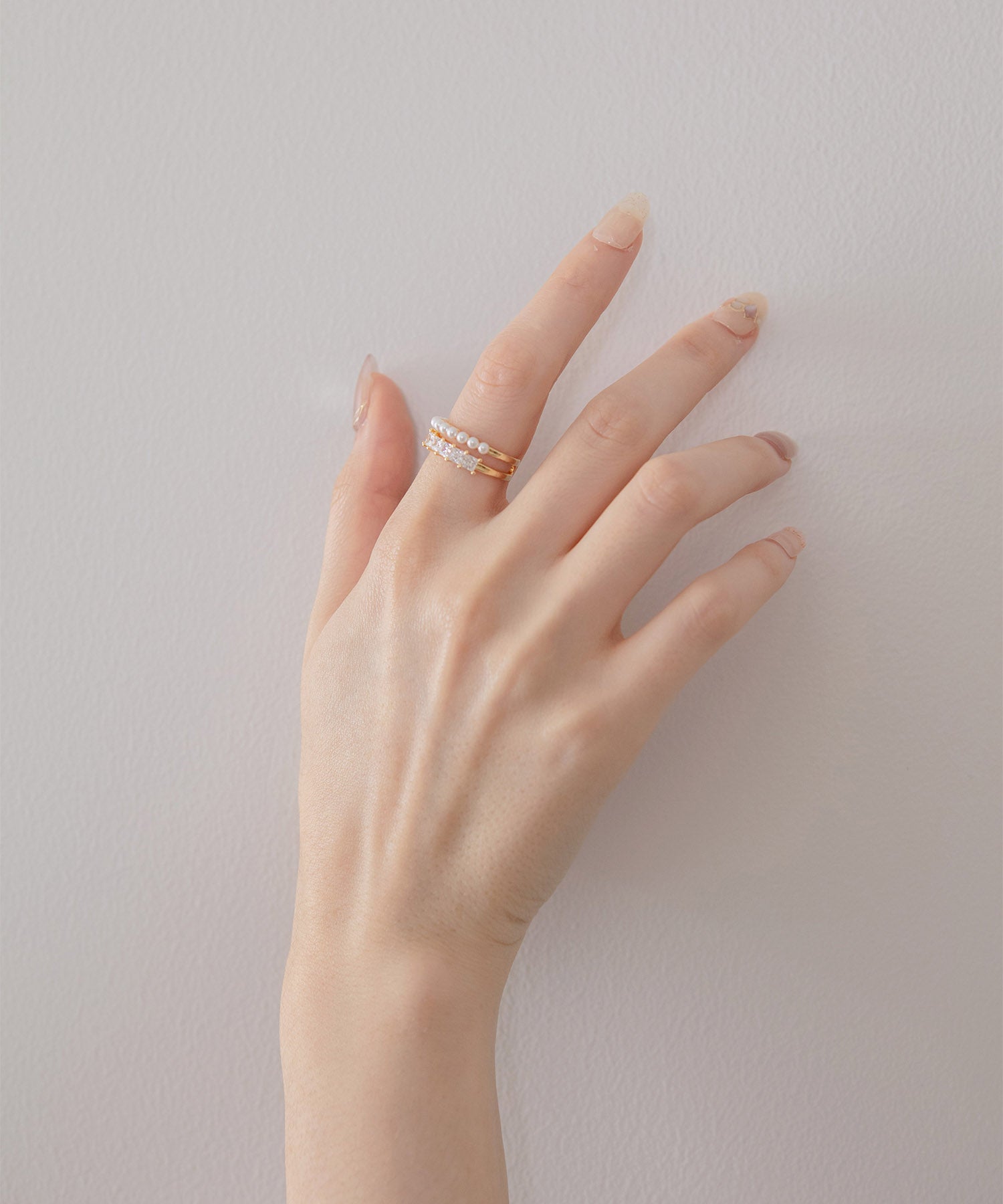 【COMING SOON】パールビジューラインループリング