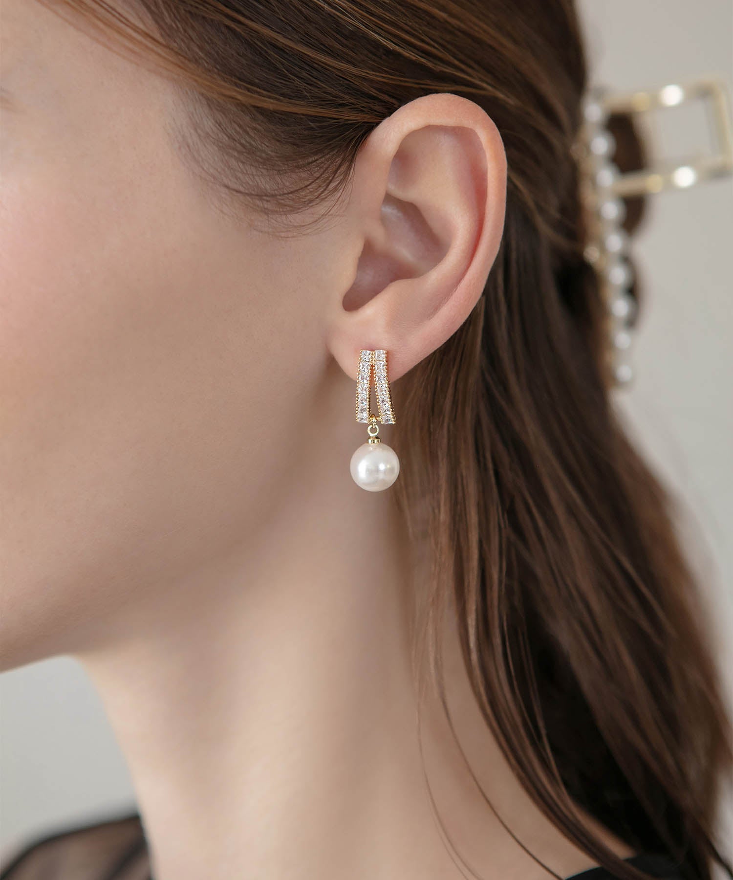 【当日発送】パールラインストーンビジューピアス