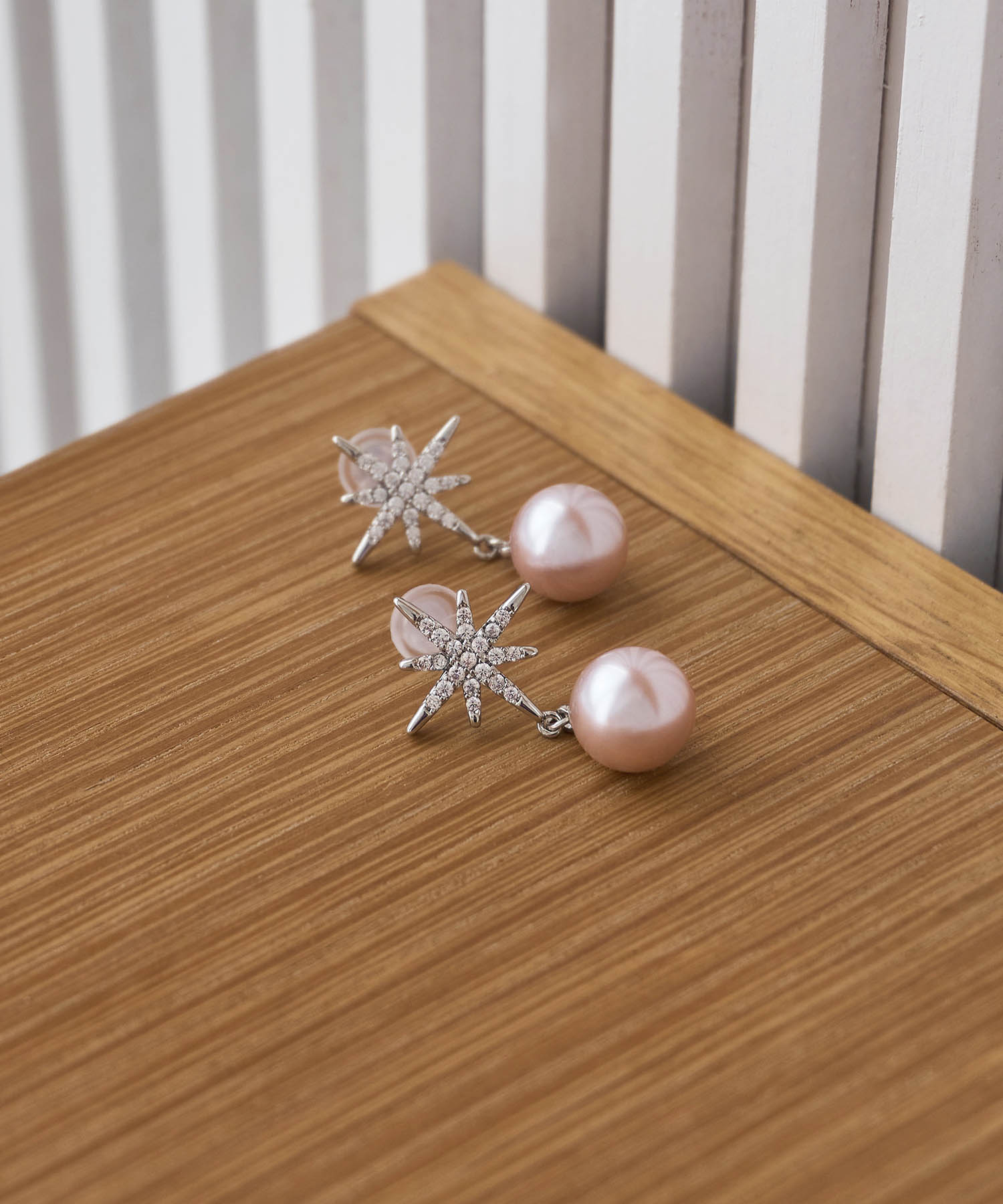 【COMING SOON】スタービジューピンクパールドロップピアス