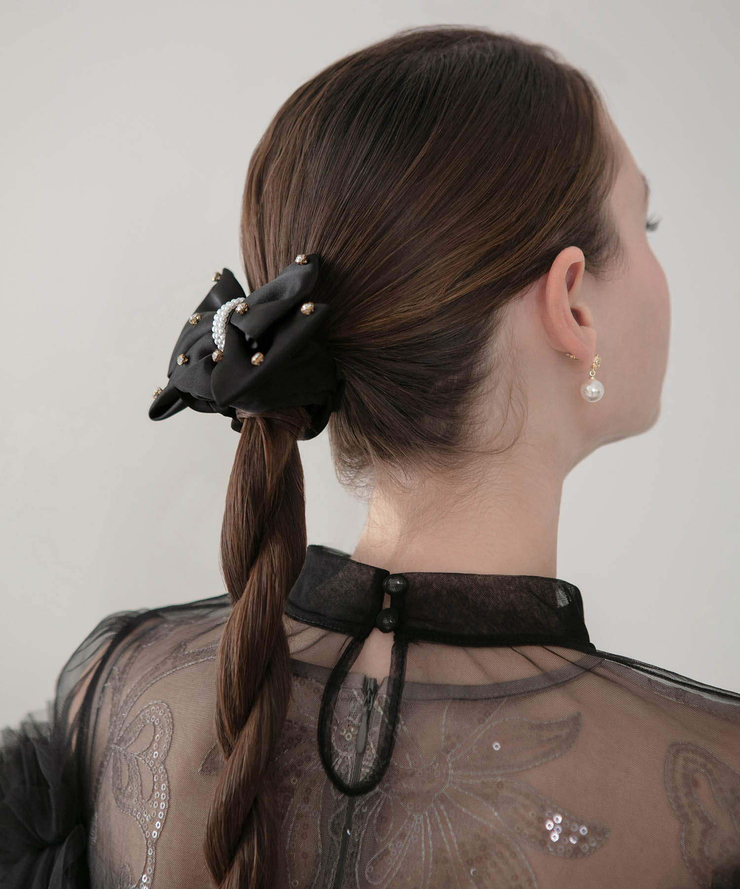 【当日発送】パールビジューリボンシュシュ