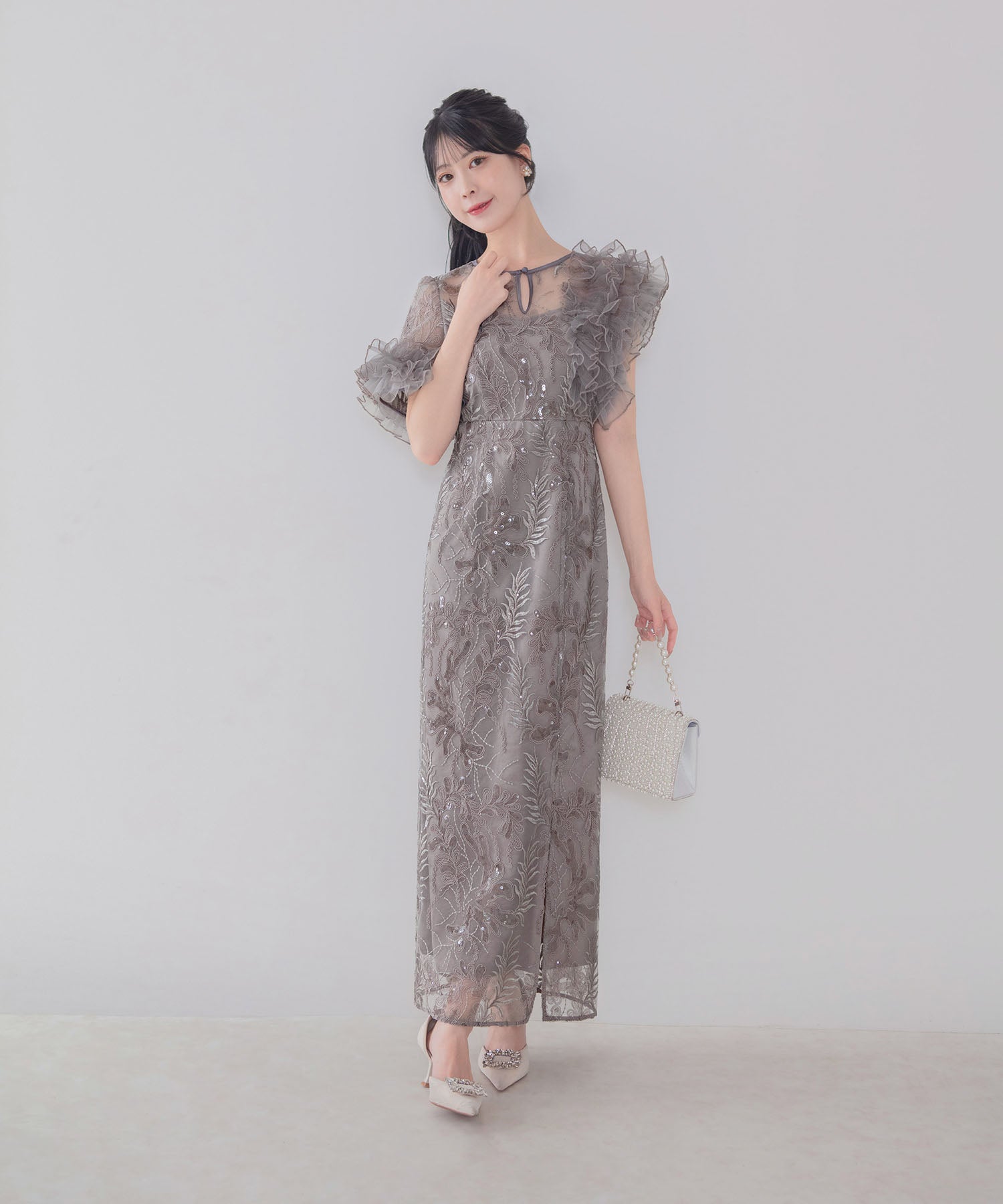 【COMING SOON】アシンメトリーチュールフリルスパンコールIラインワンピースドレス