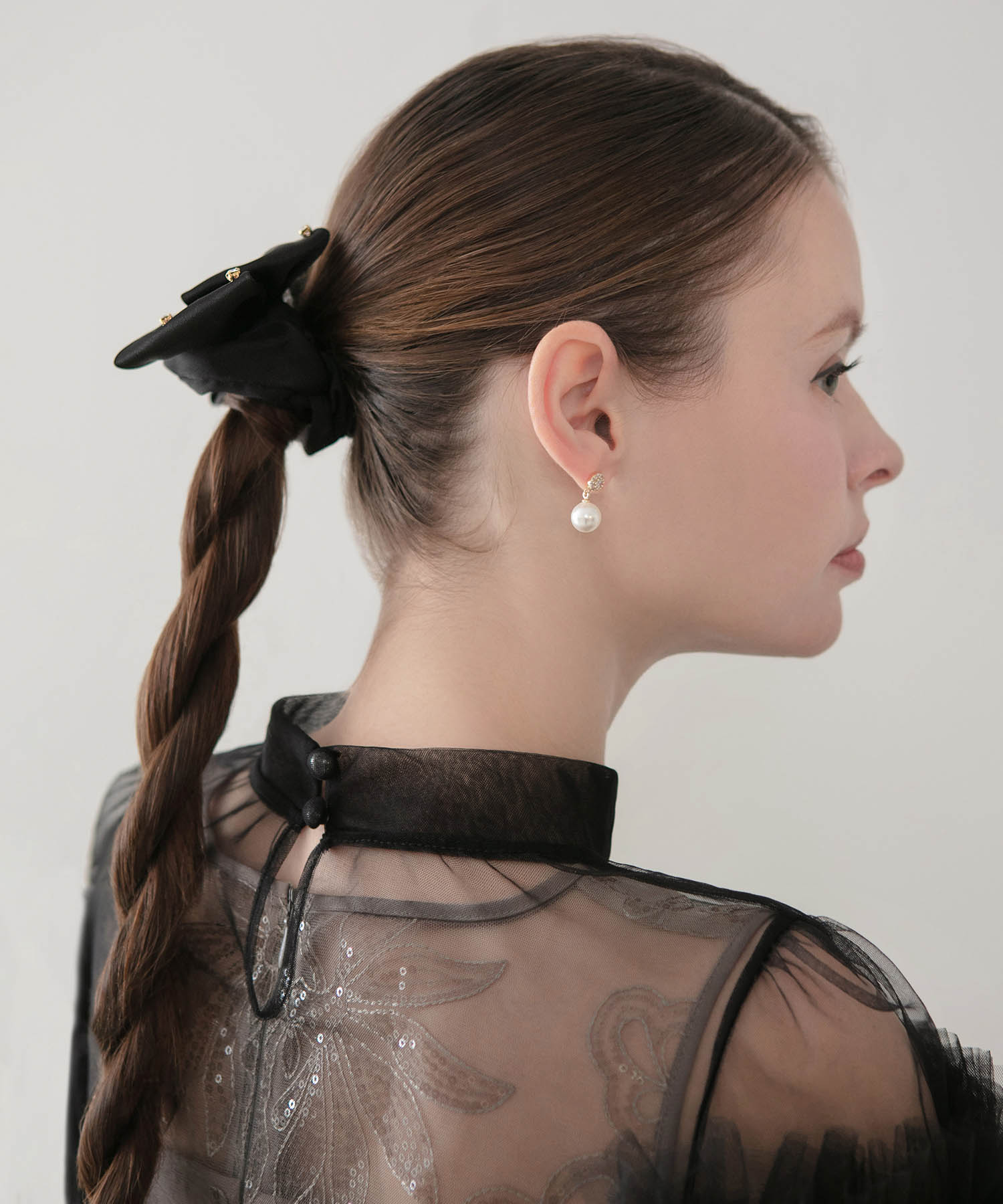 【当日発送】パールビジューリボンシュシュ